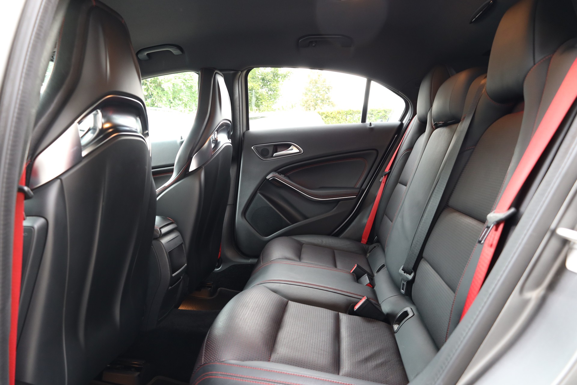 MERCEDES-BENZ A 45 AMG 4Matic Speedshift 7G-DCT-image-13