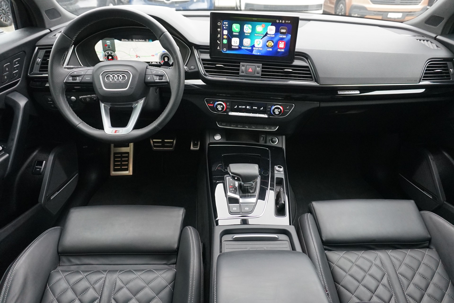 AUDI Q5 40 TDI Black Editition 2,0 TDi quattro 204 PS CH-Auto mit Gratisservice!!-image-13