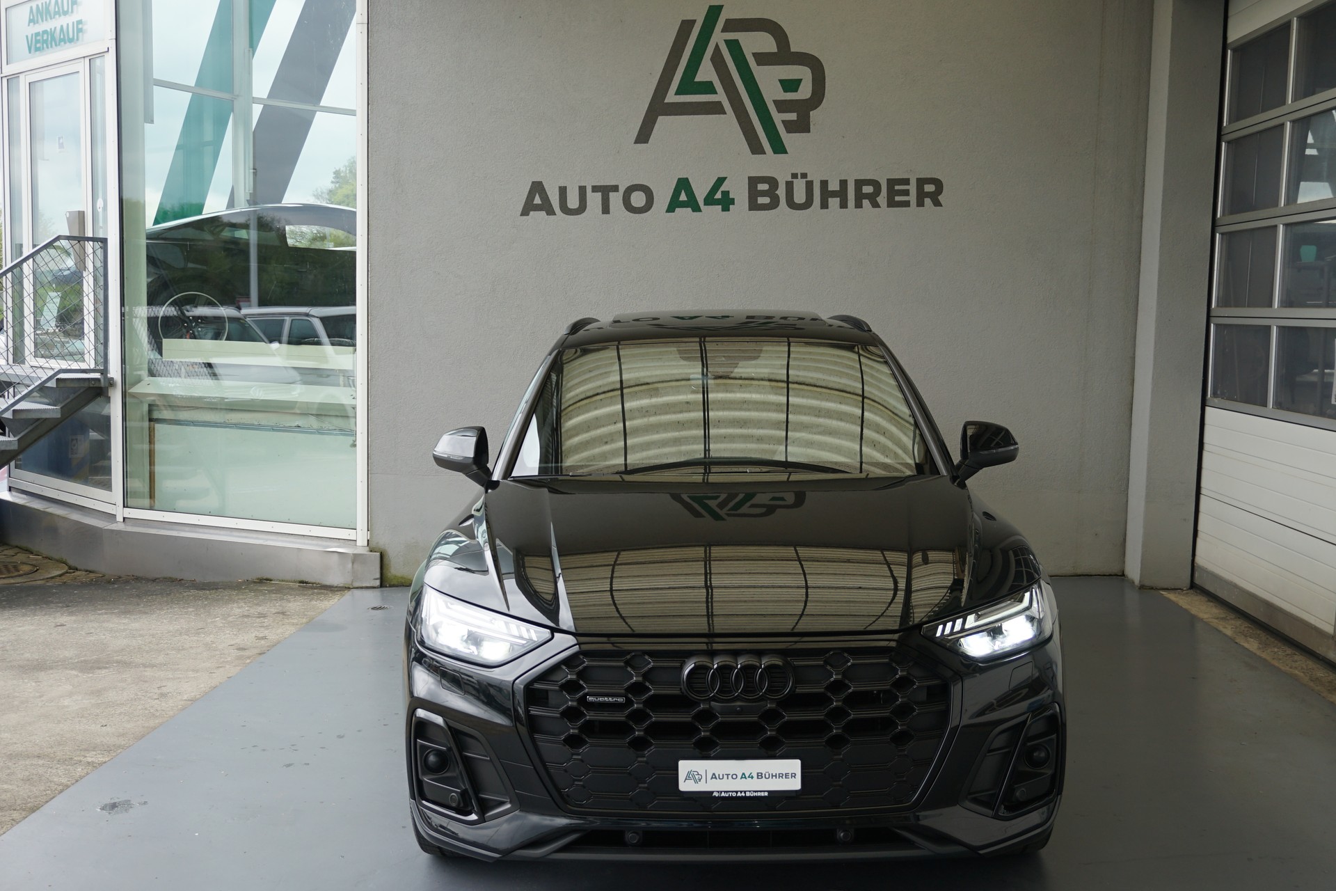 AUDI Q5 40 TDI Black Editition 2,0 TDi quattro 204 PS CH-Auto mit Gratisservice!!-image-9
