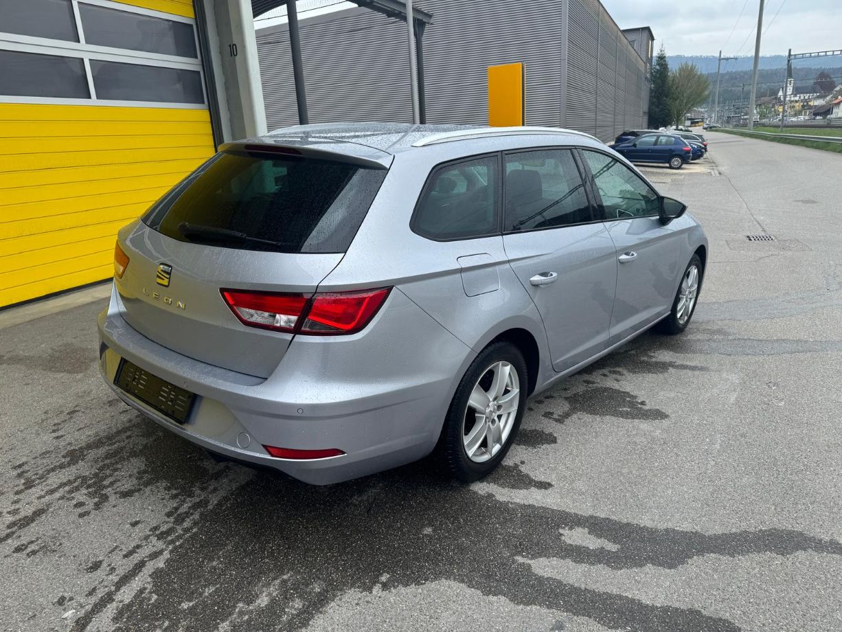 SEAT LEON-image-4