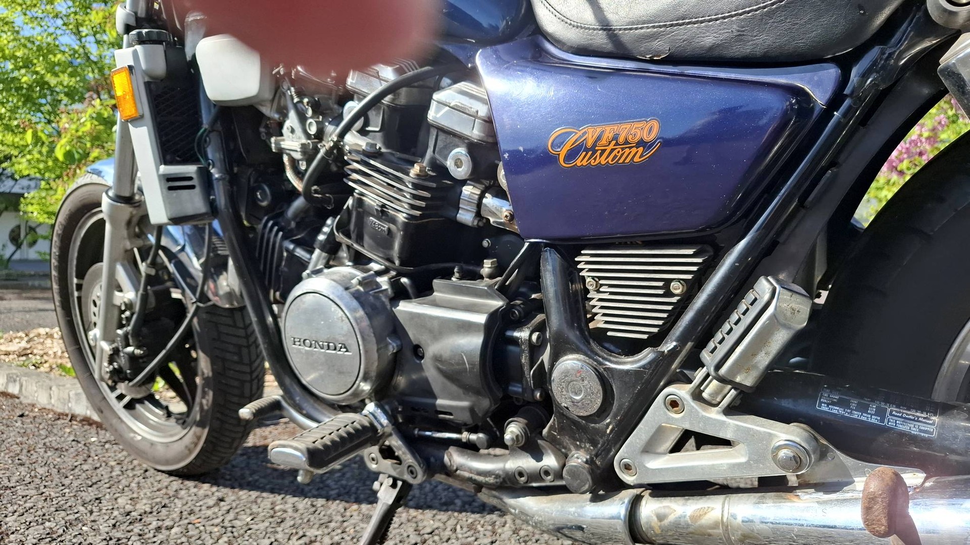 HONDA VF 750 C E-image-7