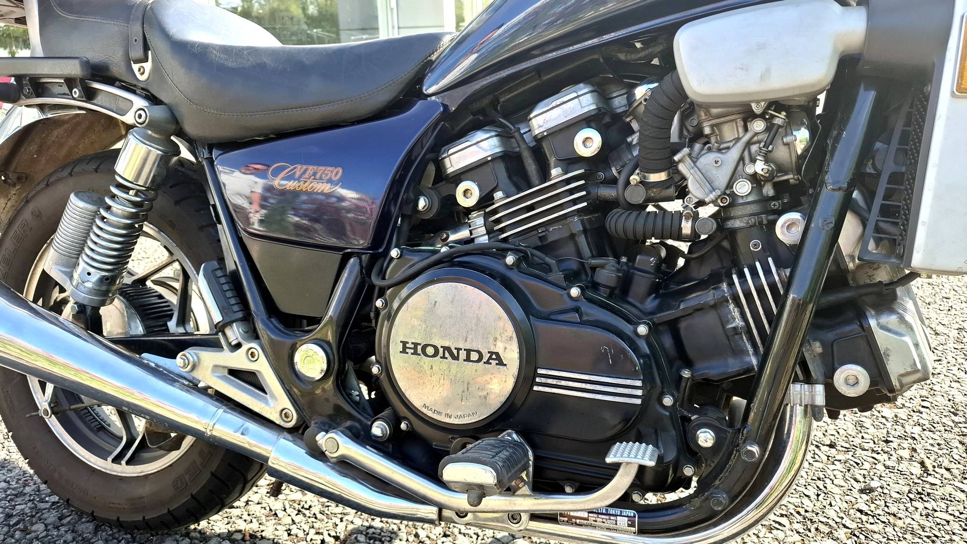 HONDA VF 750 C E-image-6