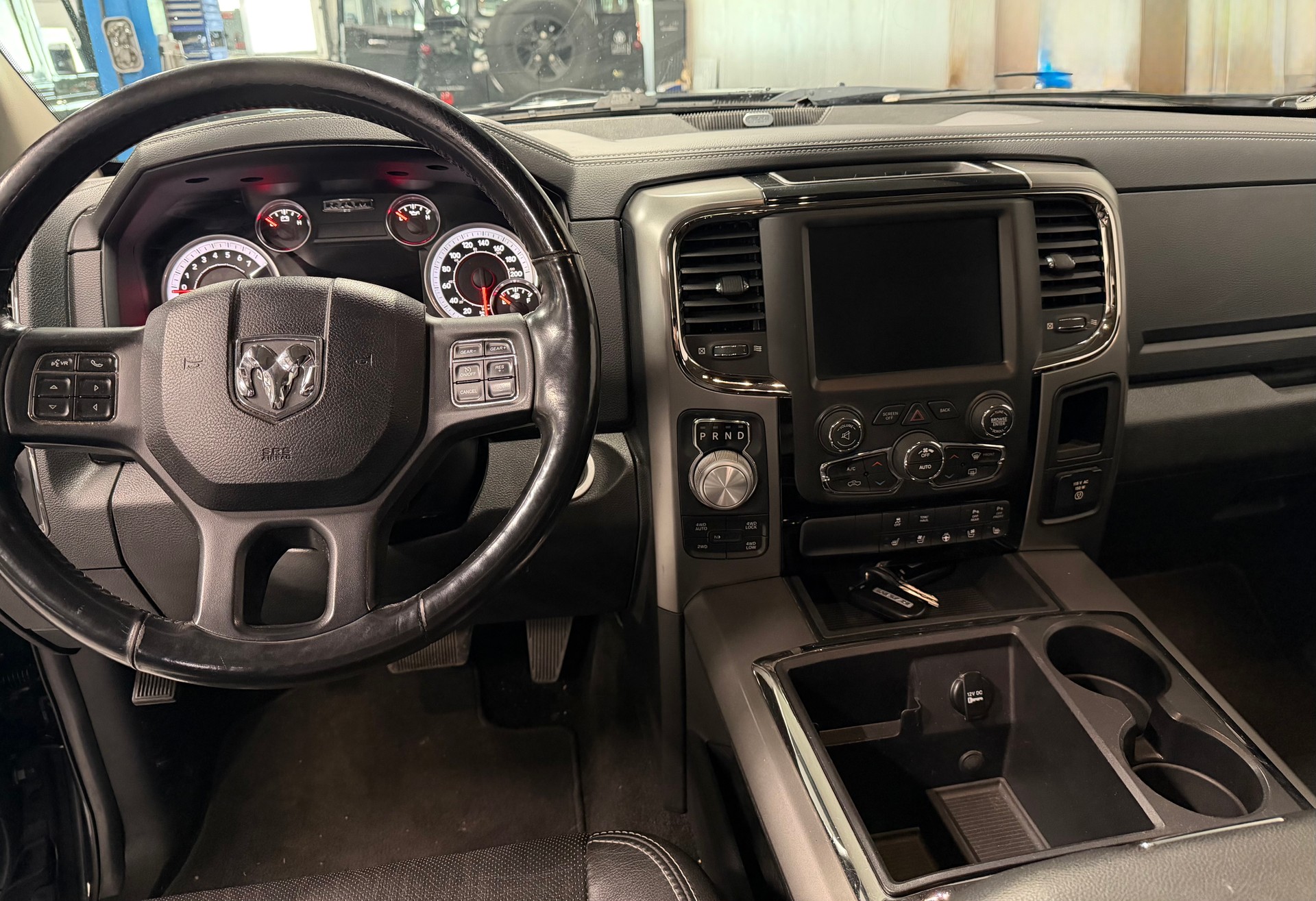 DODGE 1500 HEMI V8-image-9
