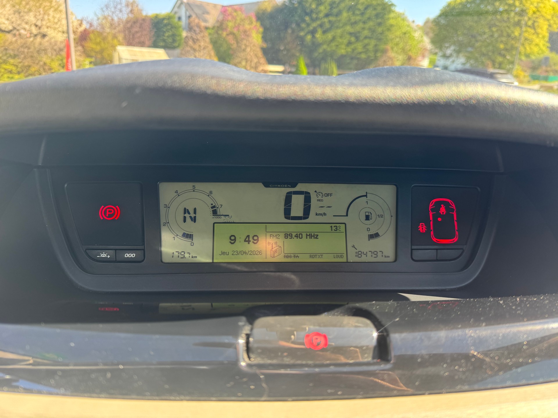 CITROEN C4 Picasso 1.6i 16V THP Exclusive+ BMP6-image-6