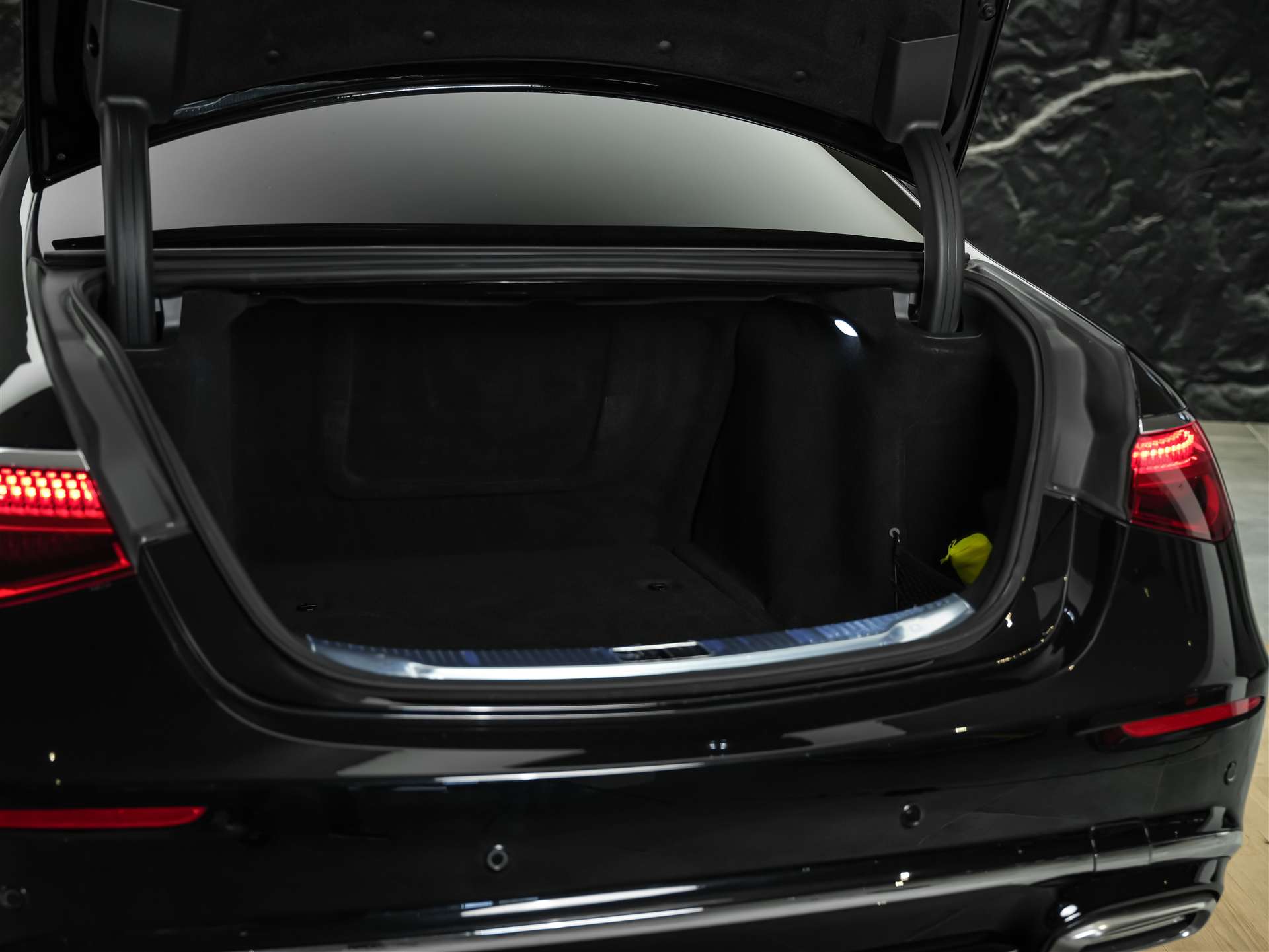 MERCEDES-BENZ S 400 d L 4Matic 9G-Tronic *Maybach*22" Felgen*Chauffeur Paket*-image-35