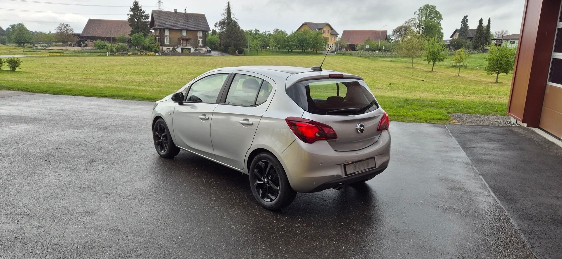 OPEL Corsa 1.4 EcoTec 120 Years Edition-image-3