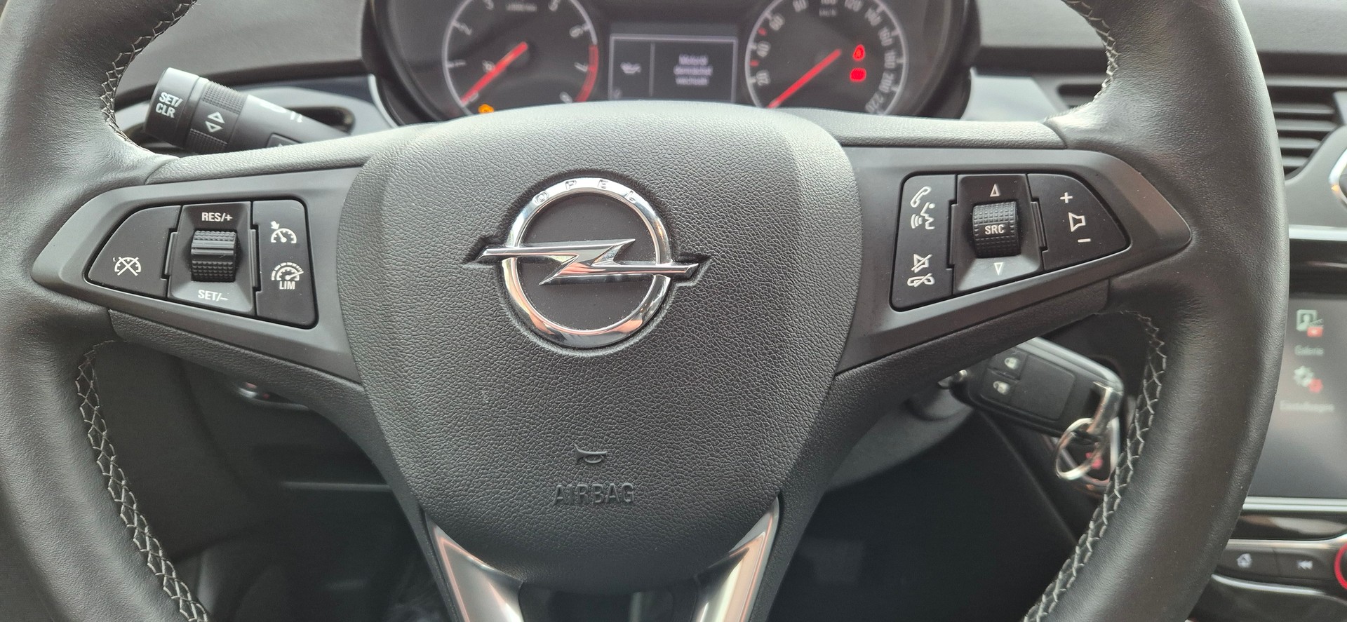 OPEL Corsa 1.4 EcoTec 120 Years Edition-image-10