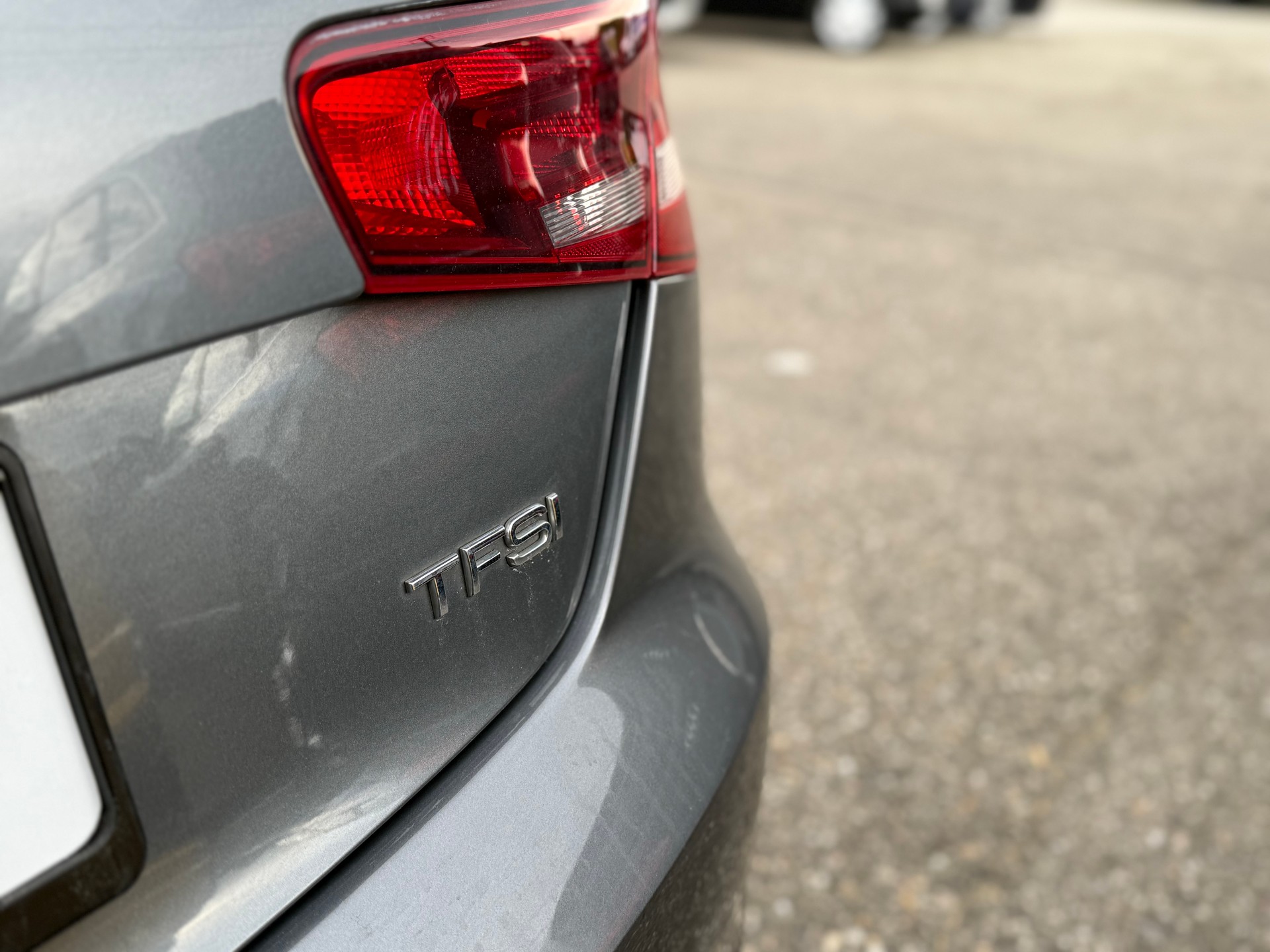AUDI A3 1.4 TFSI Ambiente-image-13