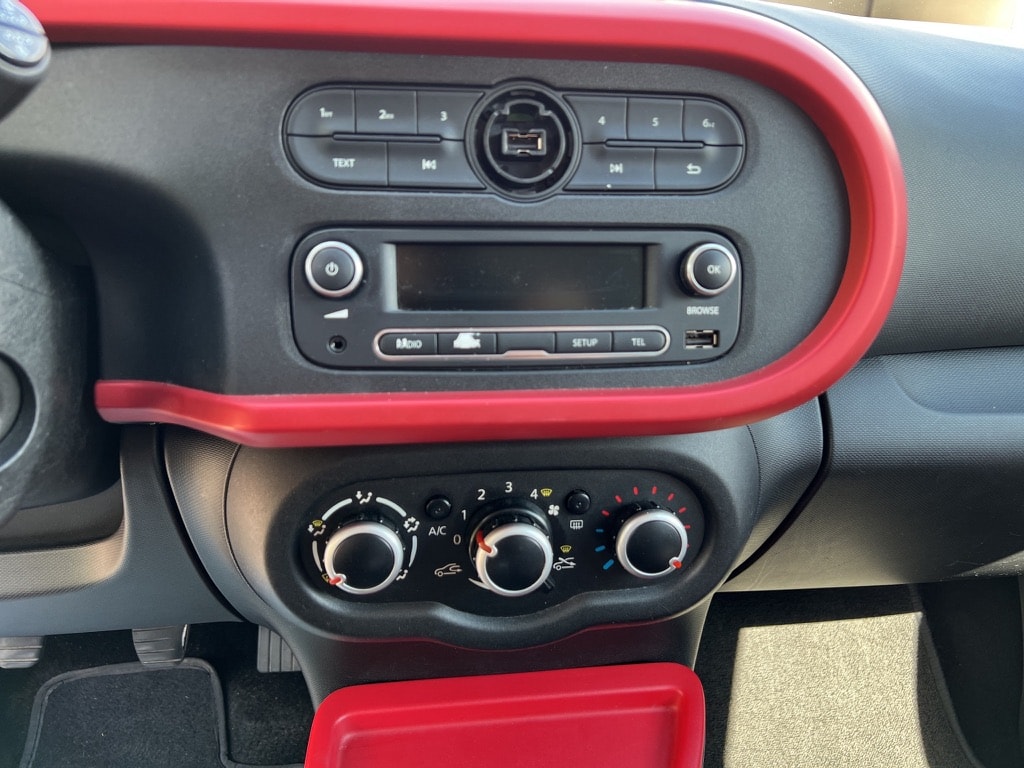 RENAULT Twingo 0.9 Intens-image-10