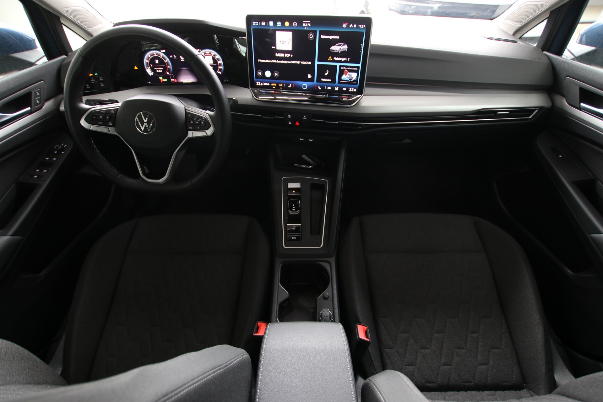 VW Golf 1.5 e TSI mHEV United DSG-image-9