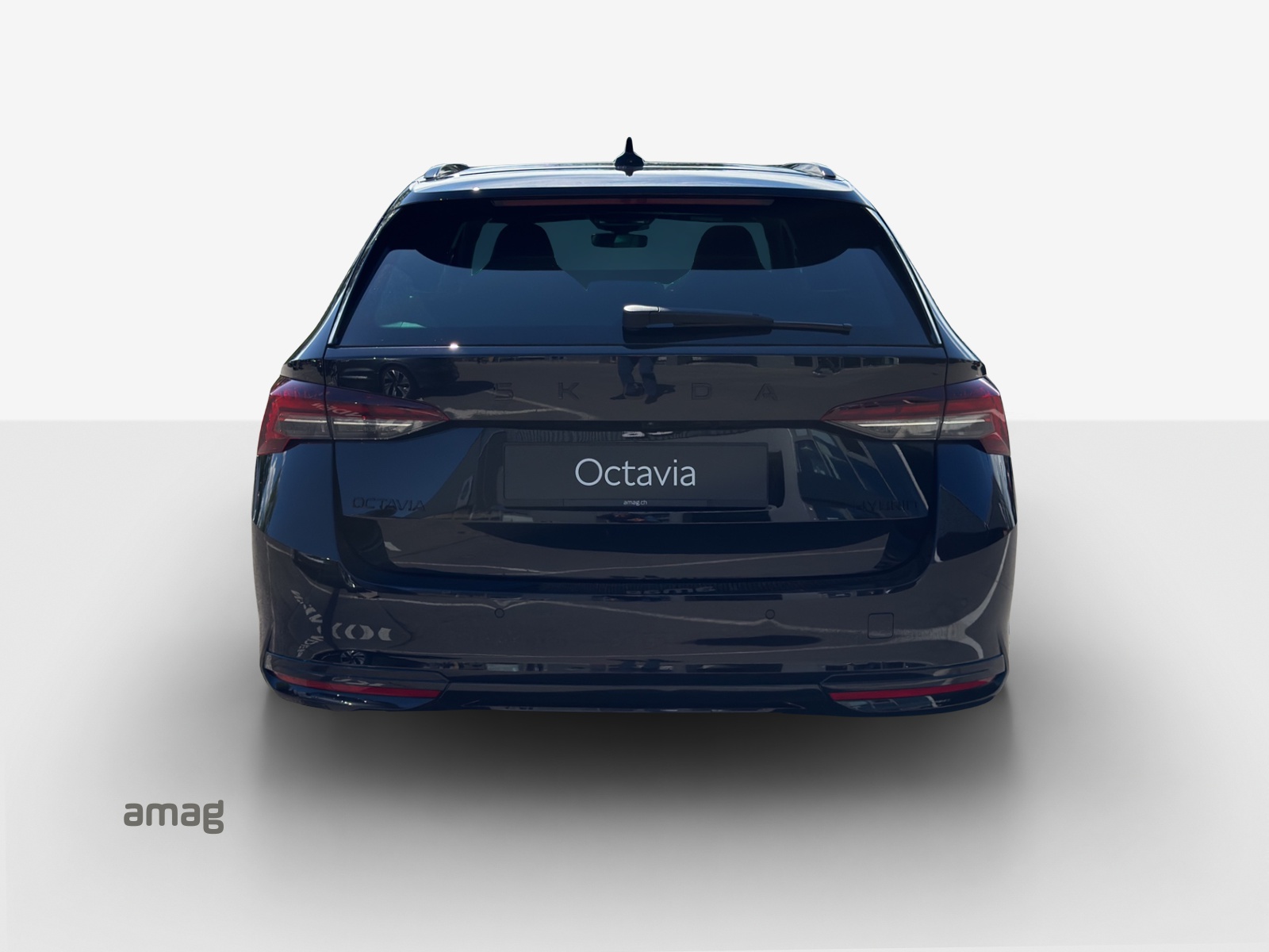 SKODA Octavia Combi 2.0 TSI DSG Dynamic 4x4-showroom-element-3