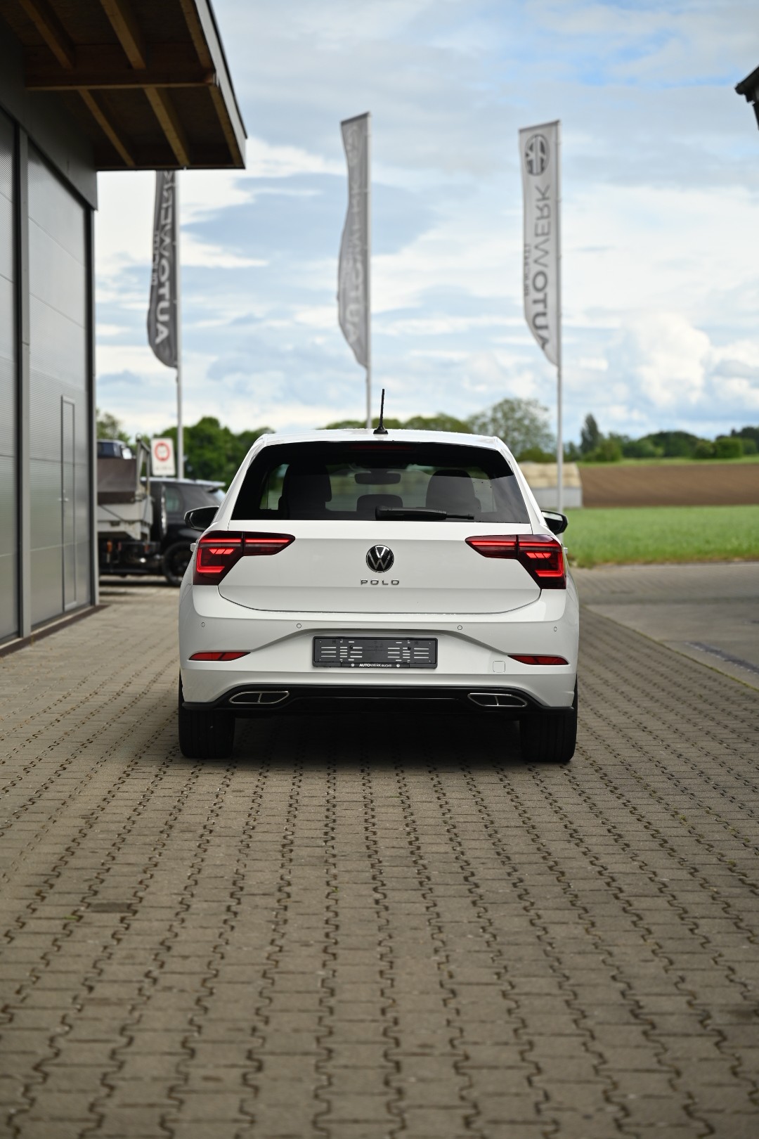 VW Polo 1.0 TSI R-Line DSG-image-3