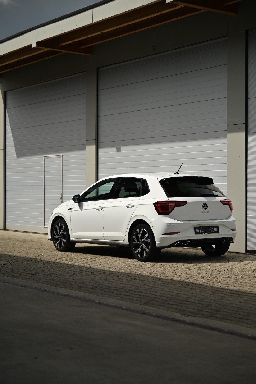 VW Polo 1.0 TSI R-Line DSG-image-2