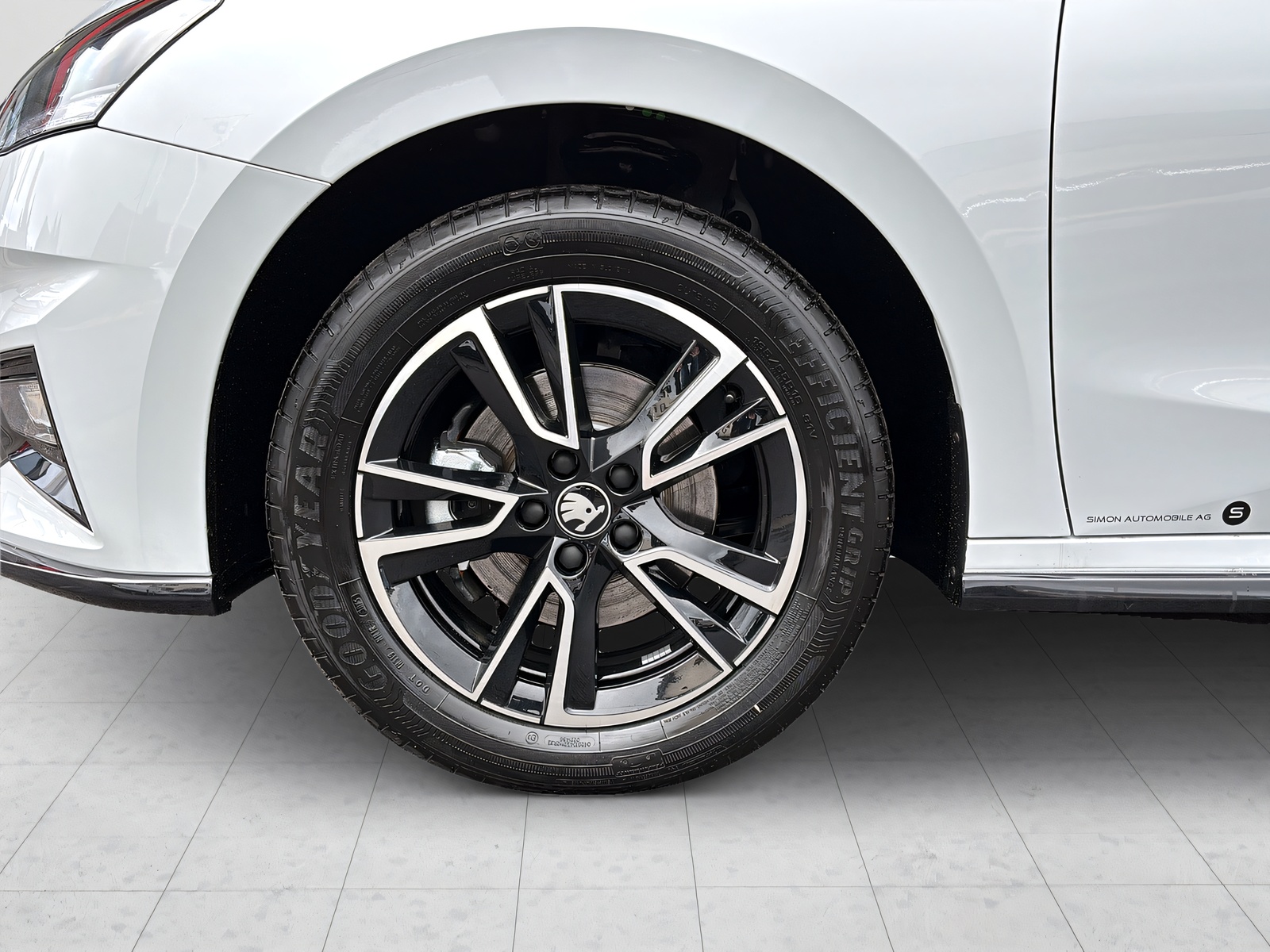 SKODA Fabia 1.0 TSI Monte Carlo DSG-showroom-element-3