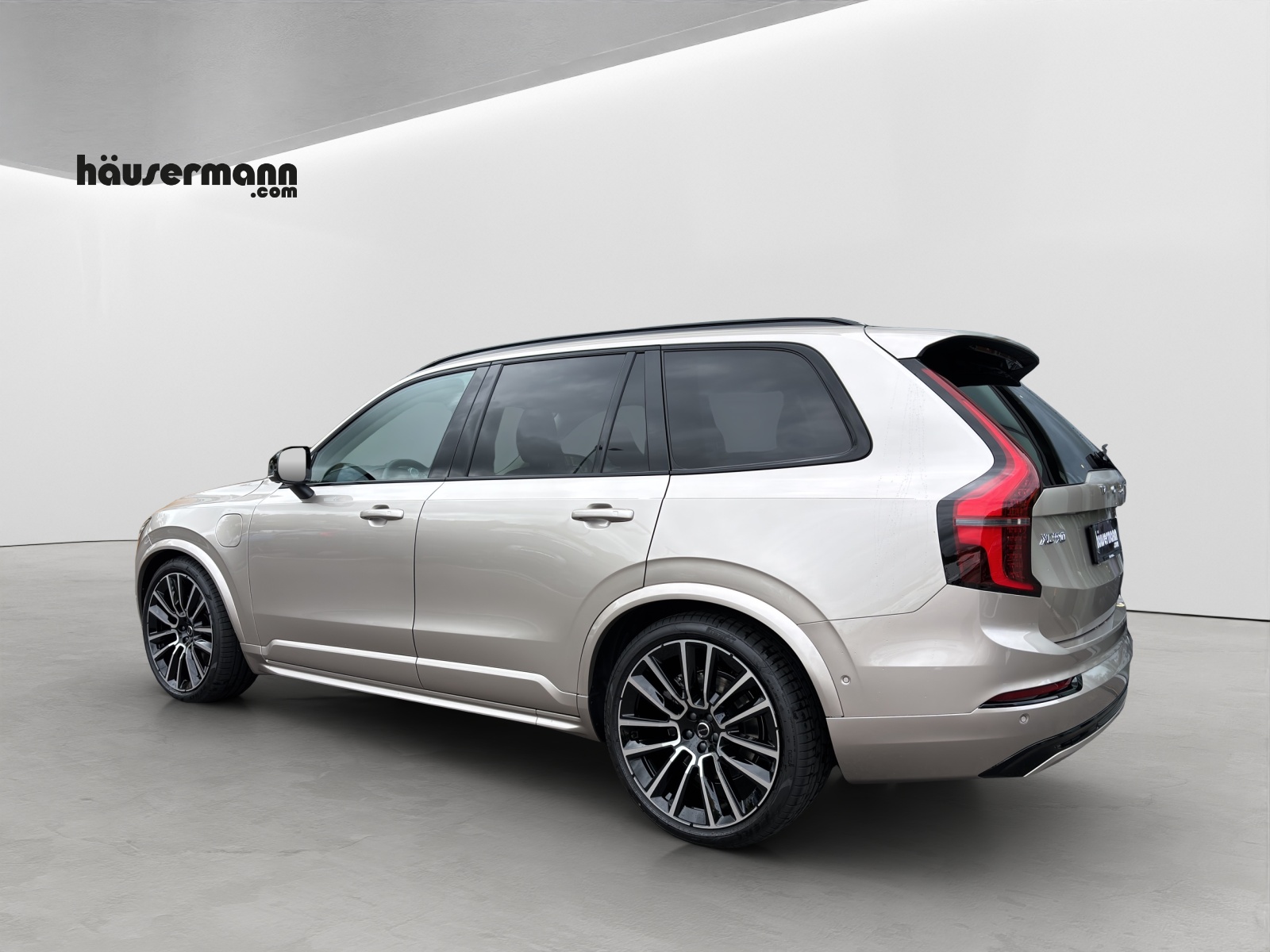 VOLVO XC90 2.0 T8 TE XCLUSIVE Edition Dark eAWD-showroom-element-2