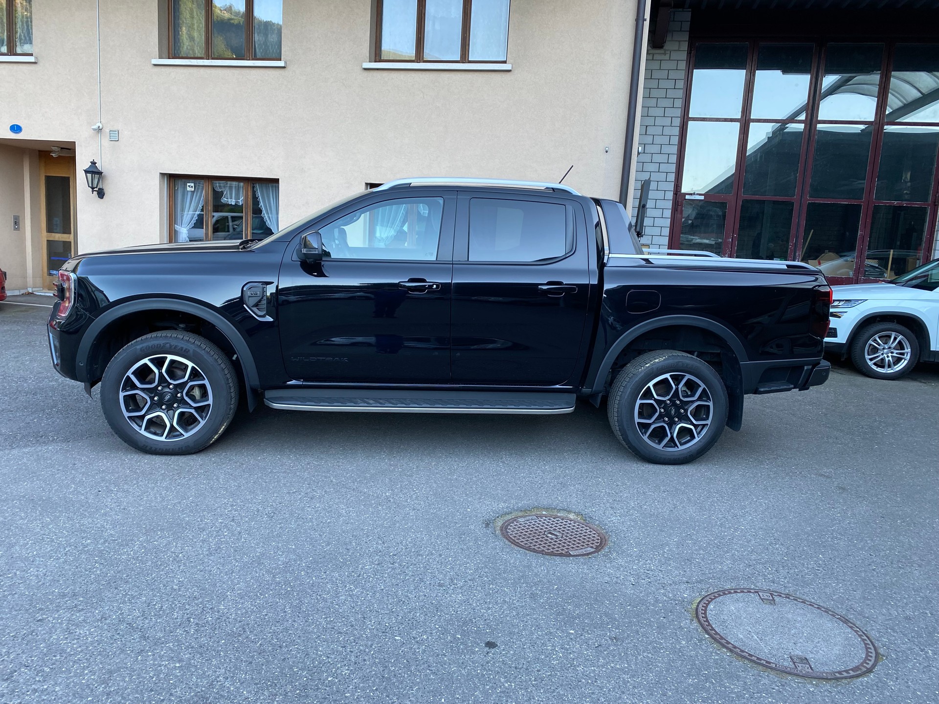 FORD Ranger Wildtrak 3.0 Eco Blue e-4WD Automat-image-10