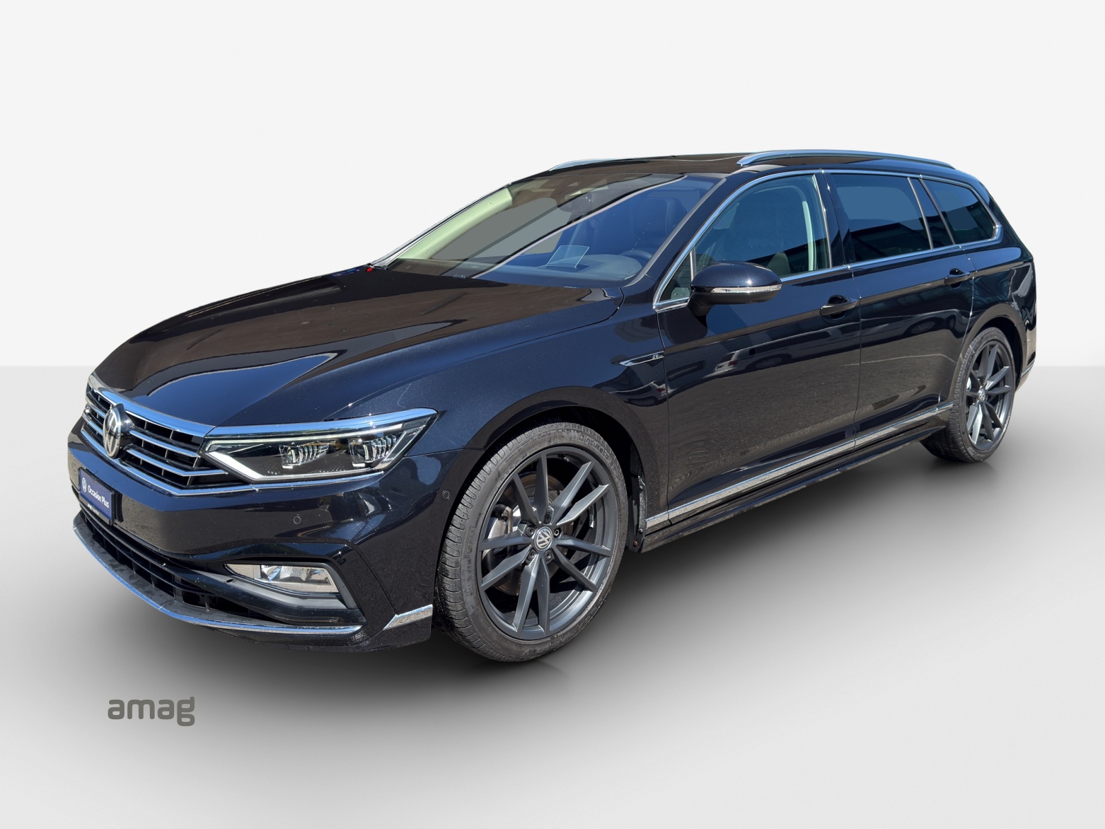 VW Passat Variant 2.0 TSI R-Line Edition 4Motion DSG