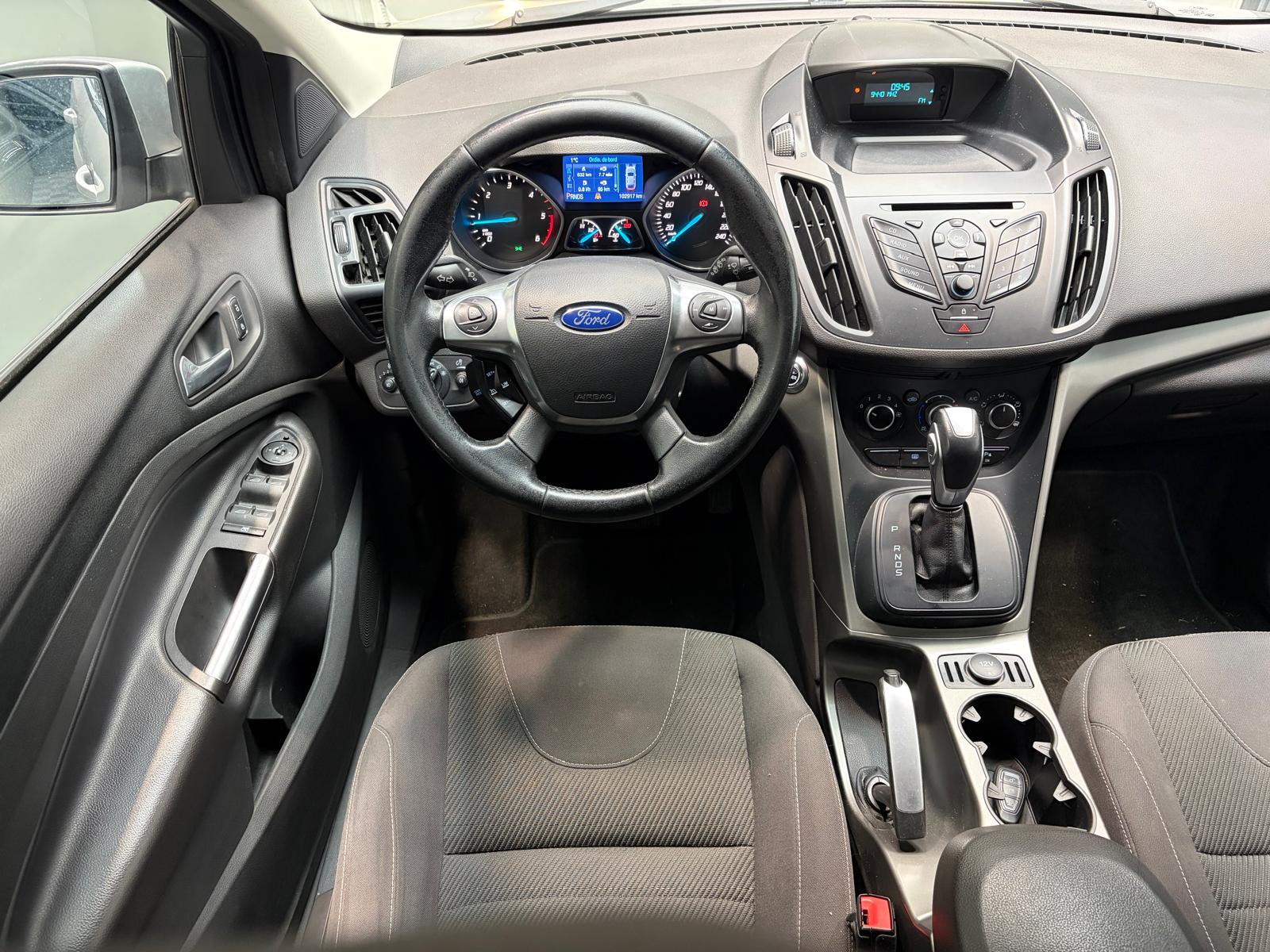 FORD Kuga 2.0 TDCi Titanium 4WD PowerShift - Attelage-image-14