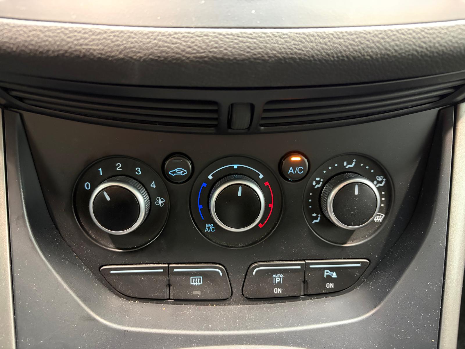 FORD Kuga 2.0 TDCi Titanium 4WD PowerShift - Attelage-image-20