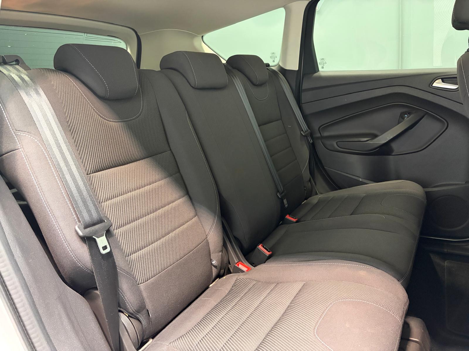 FORD Kuga 2.0 TDCi Titanium 4WD PowerShift - Attelage-image-12
