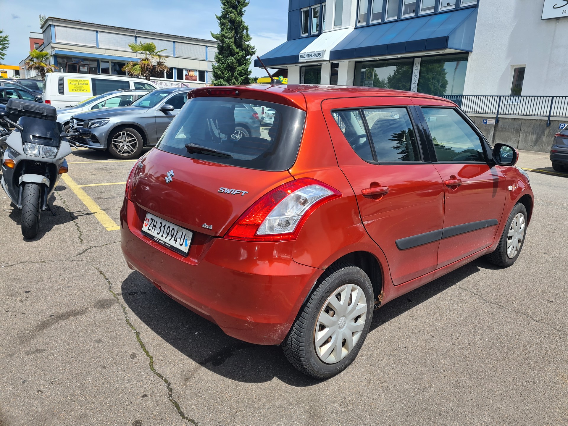 SUZUKI Swift 1.2i 16V GL Top 4x4-showroom-element-1