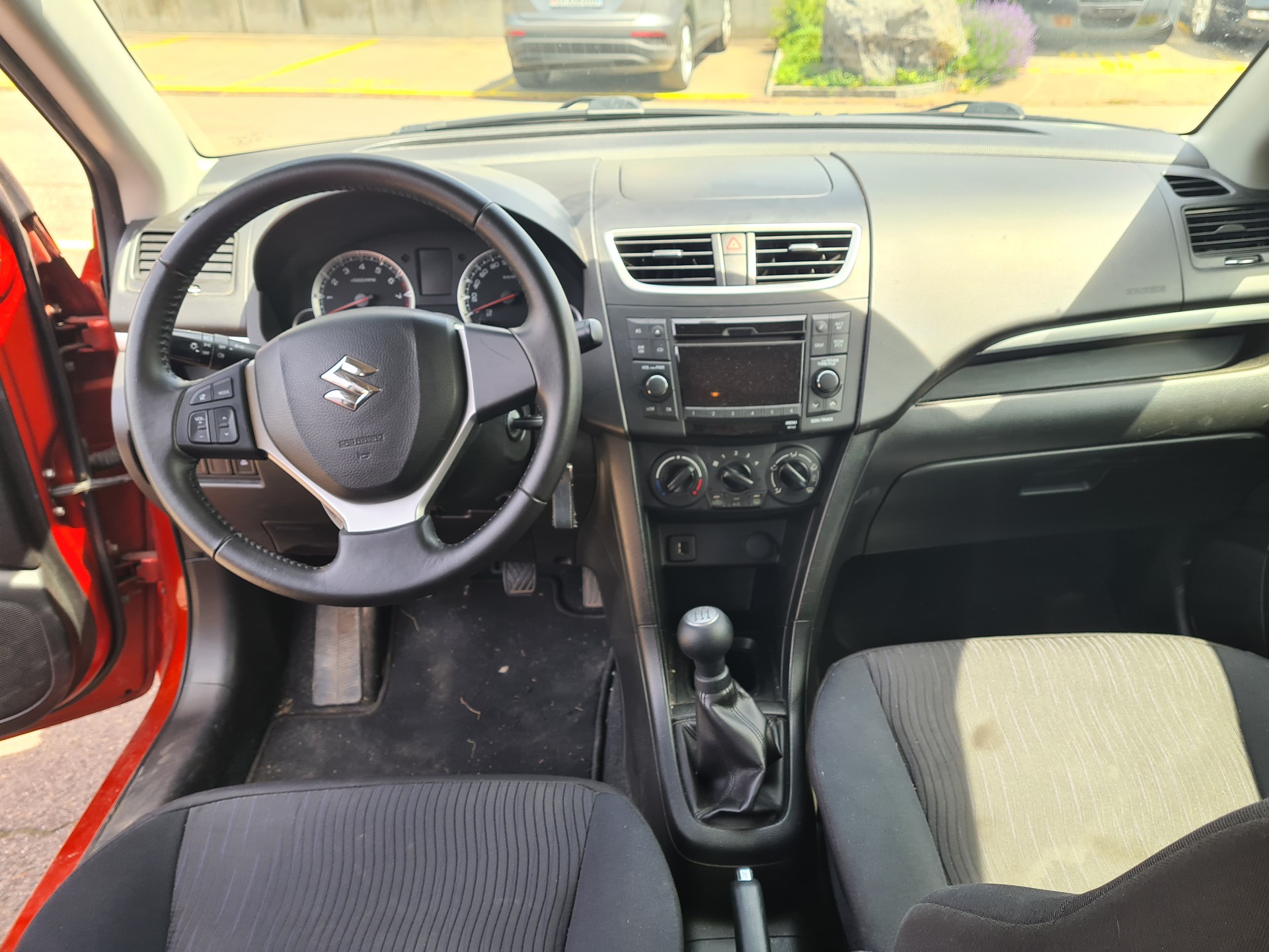 SUZUKI Swift 1.2i 16V GL Top 4x4-image-7