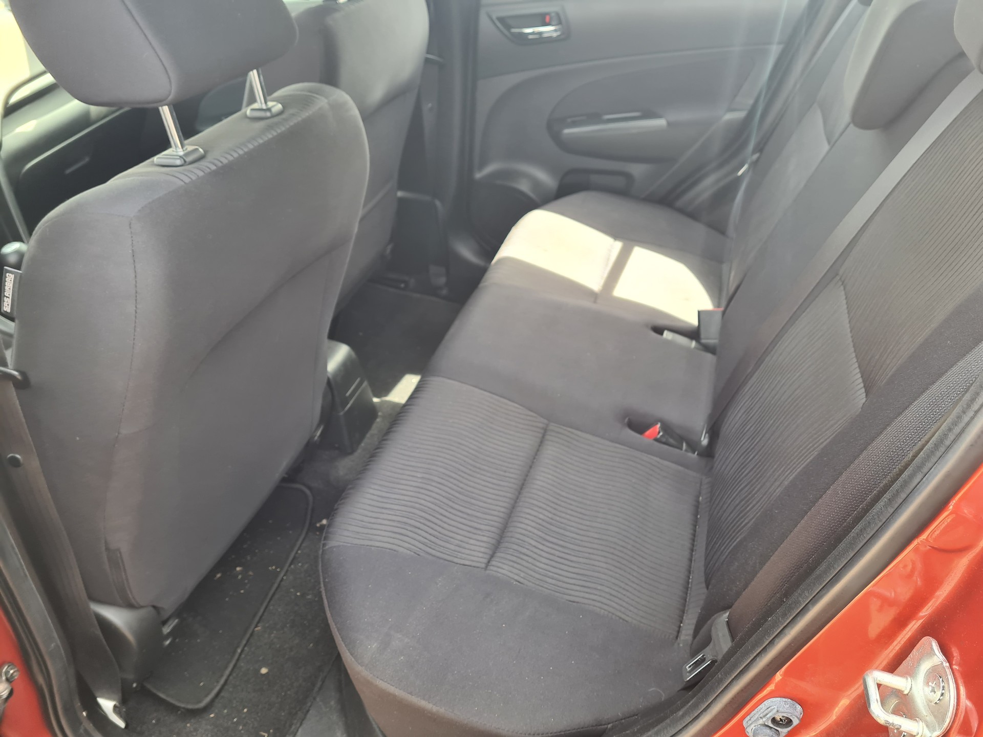 SUZUKI Swift 1.2i 16V GL Top 4x4-image-6
