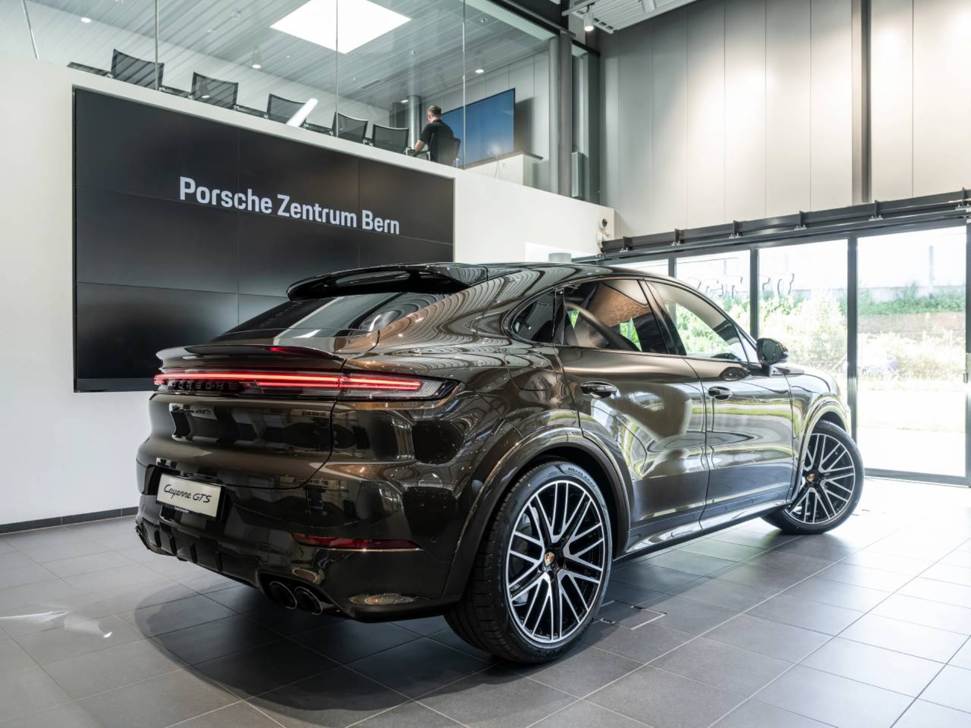 PORSCHE Cayenne GTS Coupé-showroom-element-2