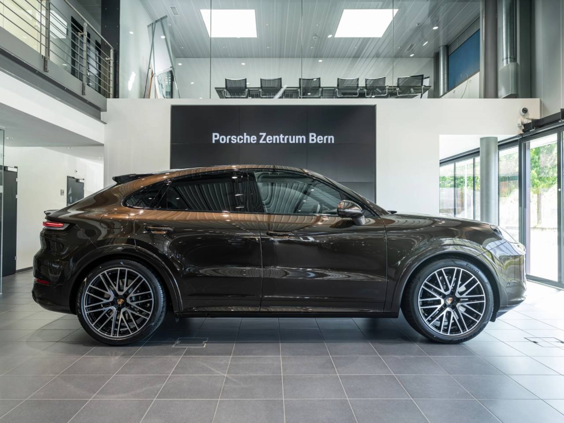 PORSCHE Cayenne GTS Coupé-showroom-element-1