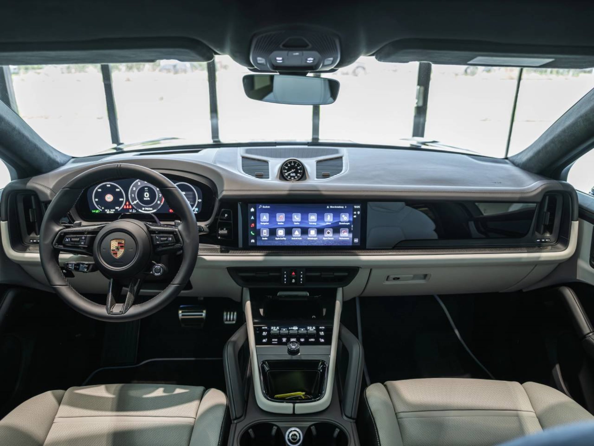 PORSCHE Cayenne GTS Coupé-image-14