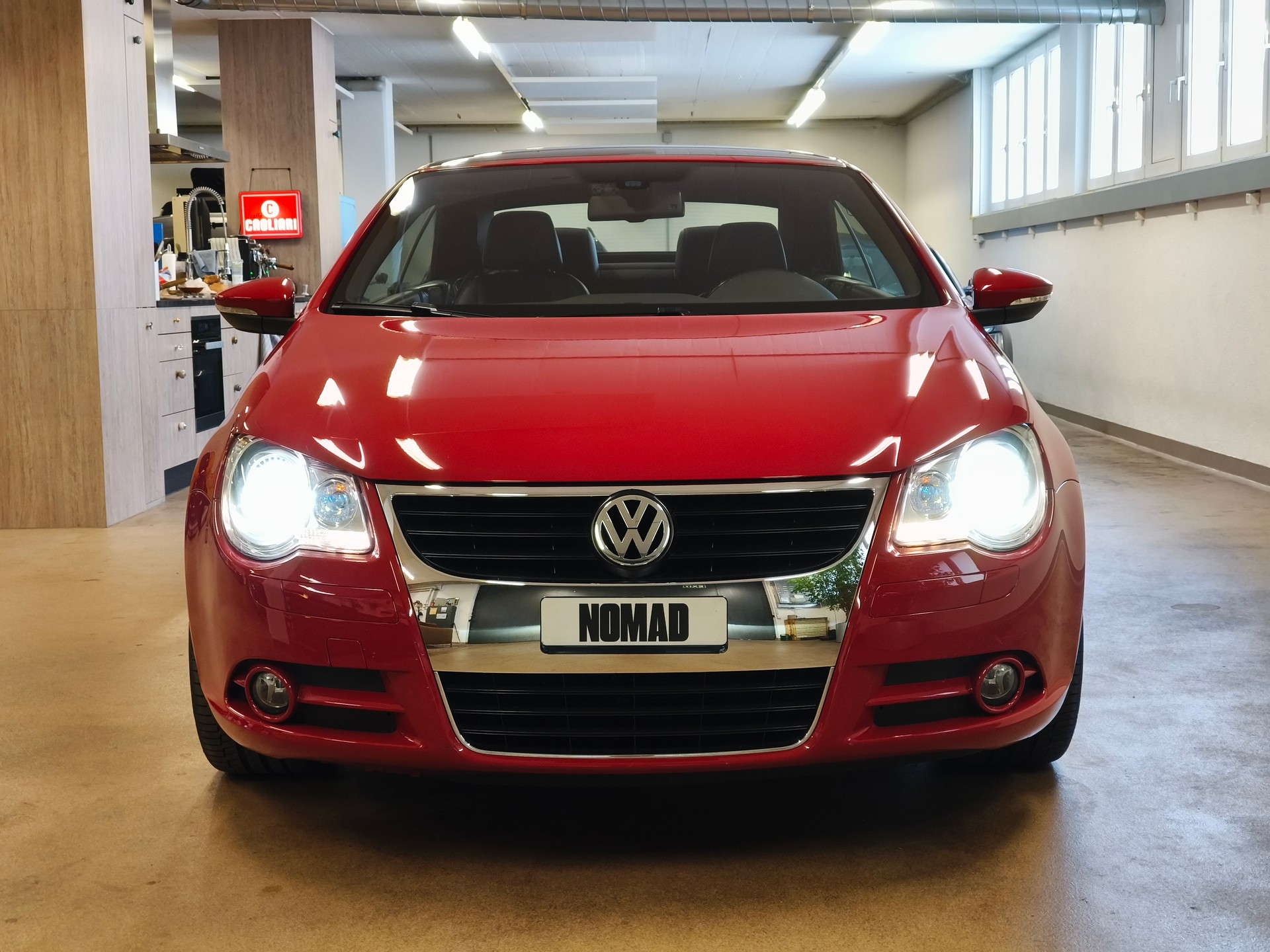 VW Eos 2.0 TSI-showroom-element-3