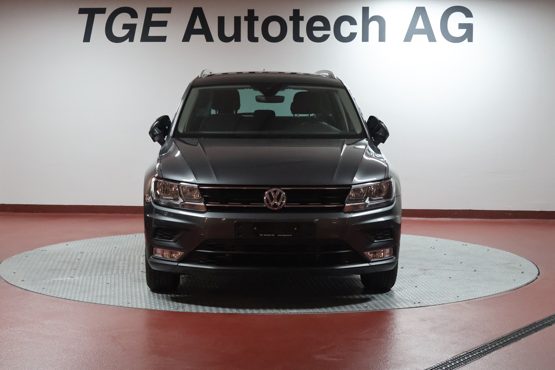 VW Tiguan 2.0 TDI SCR Comfortline 4Motion DSG-showroom-element-1