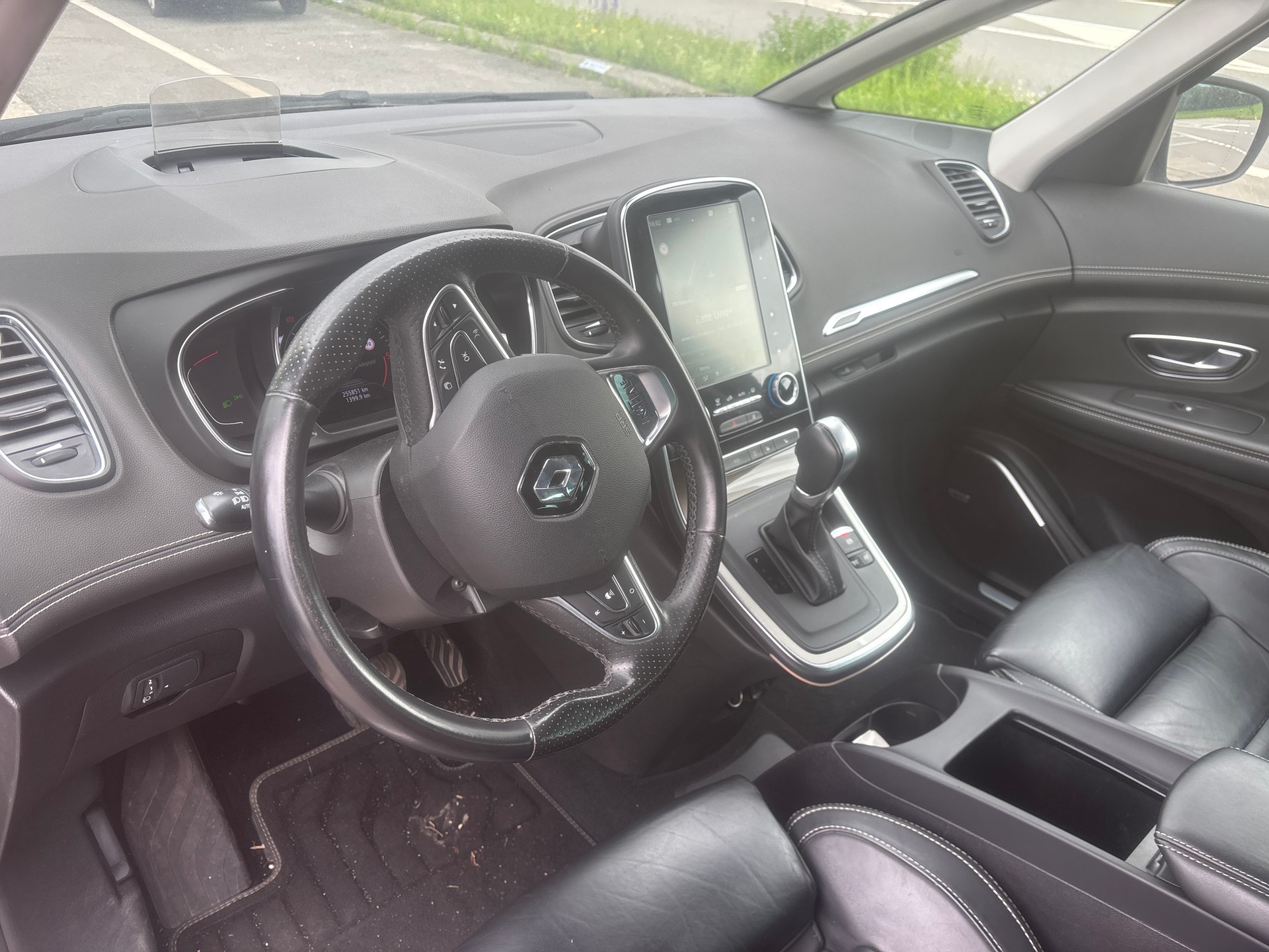 RENAULT Grand Scénic 1.8 dCi Intens EDC-image-3