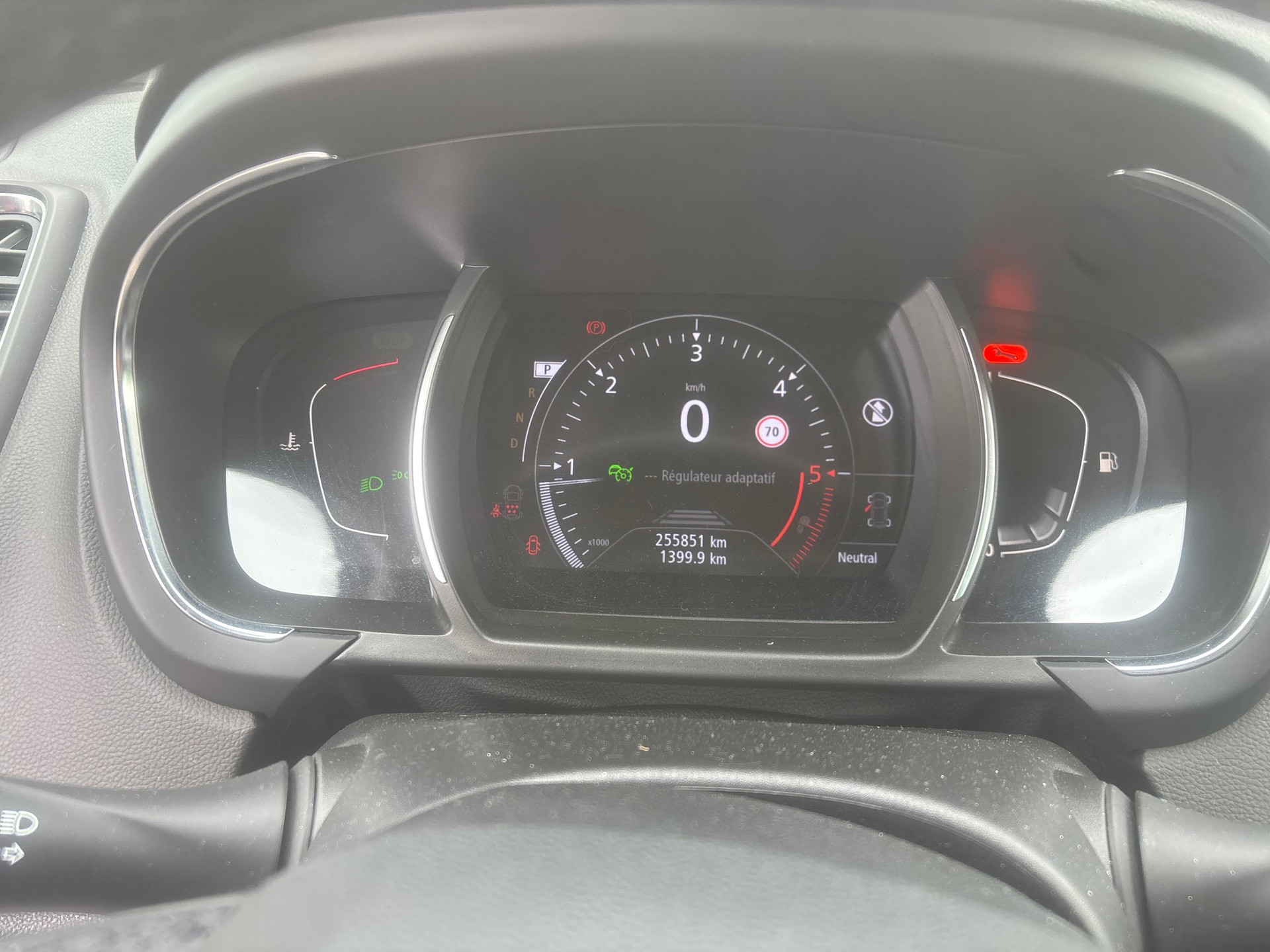 RENAULT Grand Scénic 1.8 dCi Intens EDC-image-14