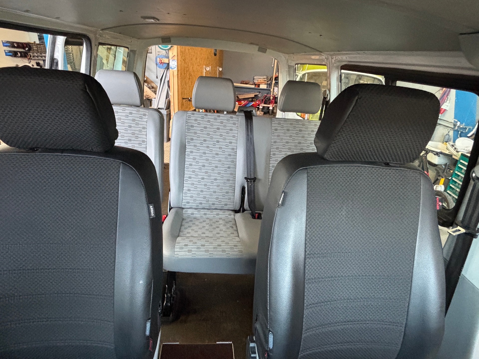 VW T5 2.0 TDI BMT Champion 4Motion-image-8