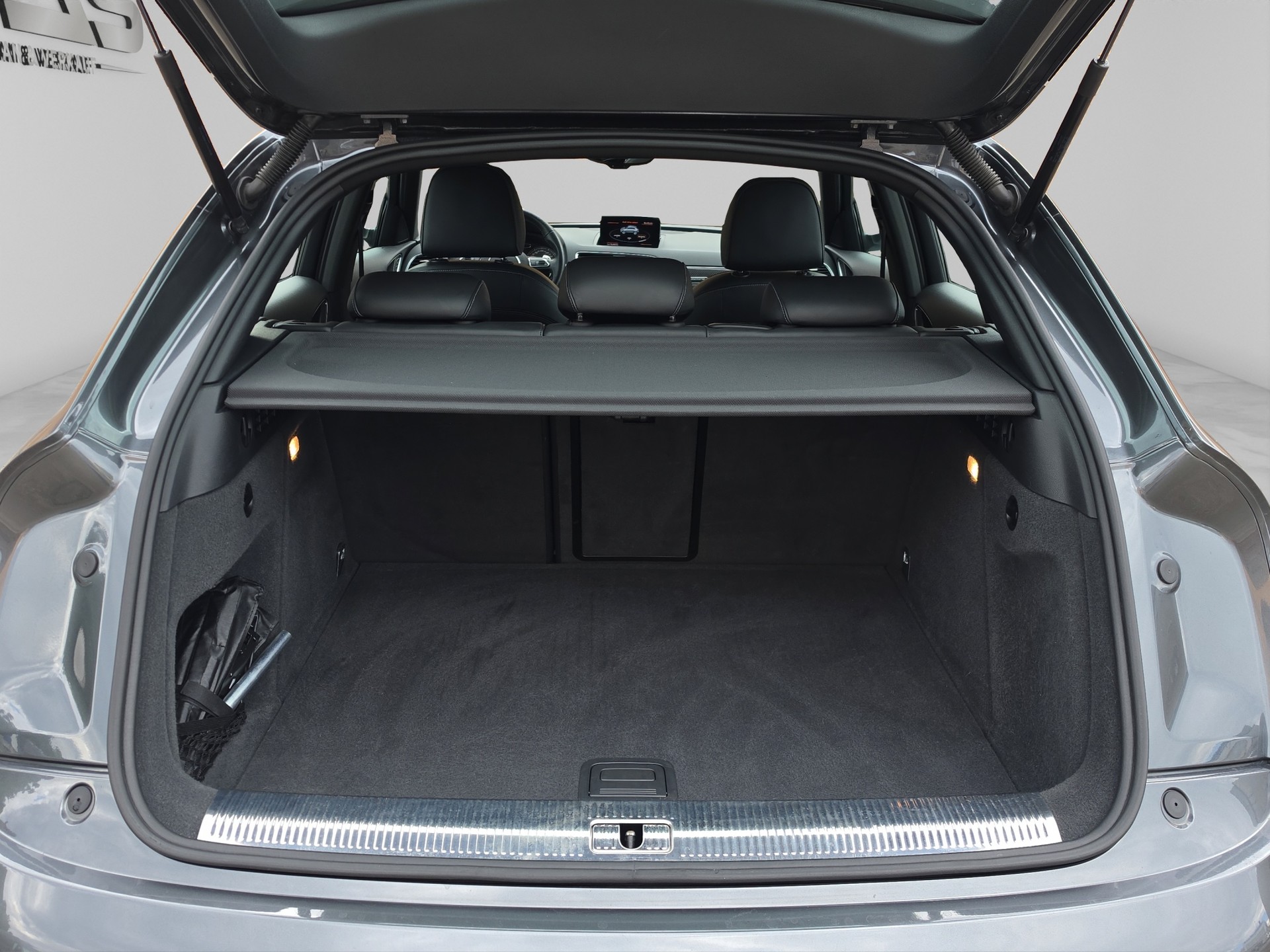 AUDI RS Q3 2.5 TFSI quattro S-tronic-image-15