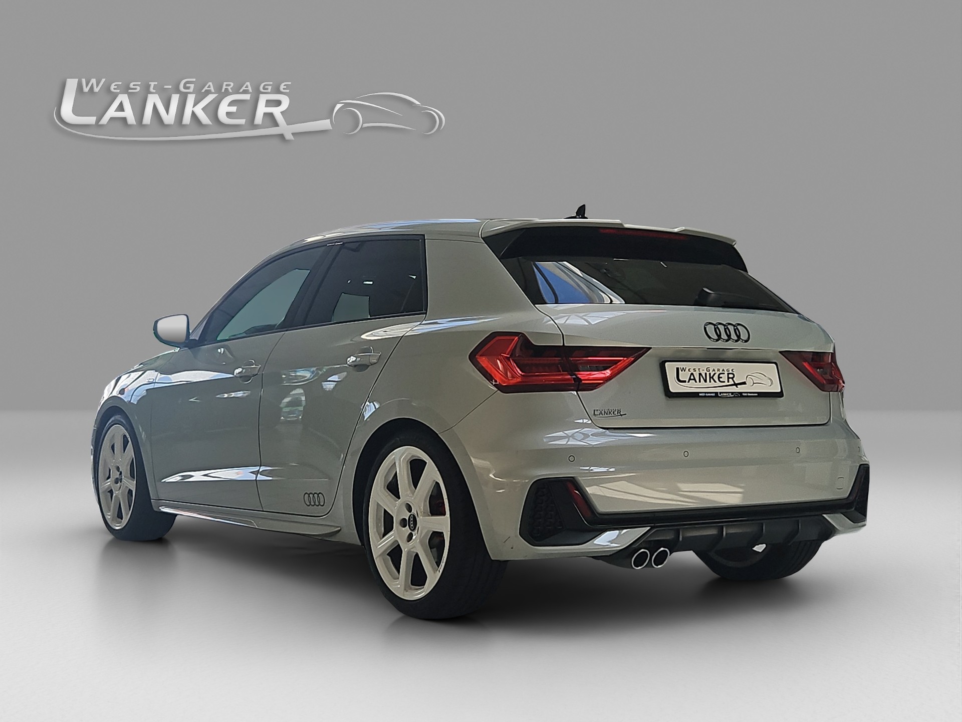 AUDI A1 Sportback 2.0 40 TFSI S Line S-Tronic-showroom-element-3