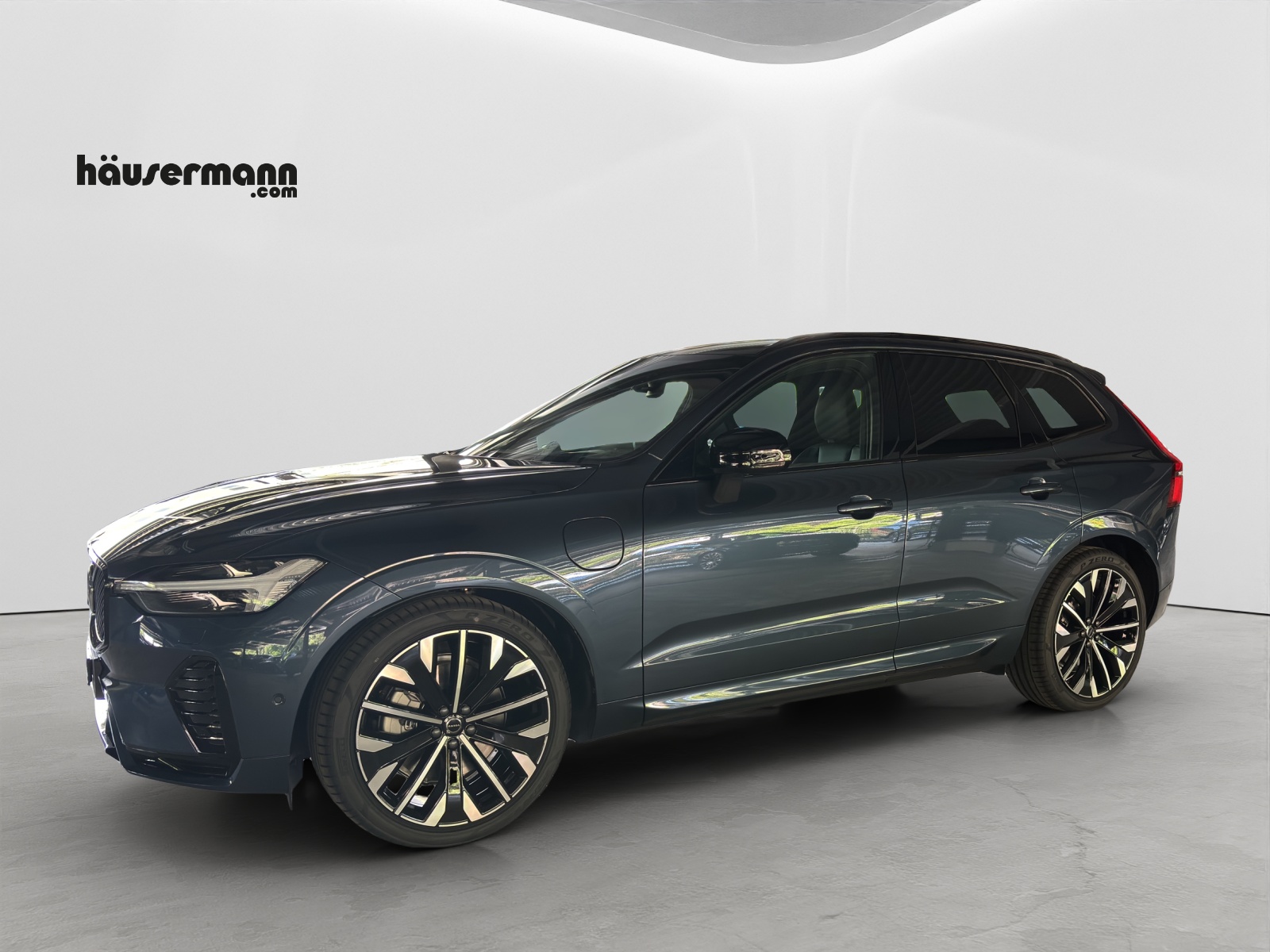 VOLVO XC60 2.0 T8 TE Ultra Dark eAWD
