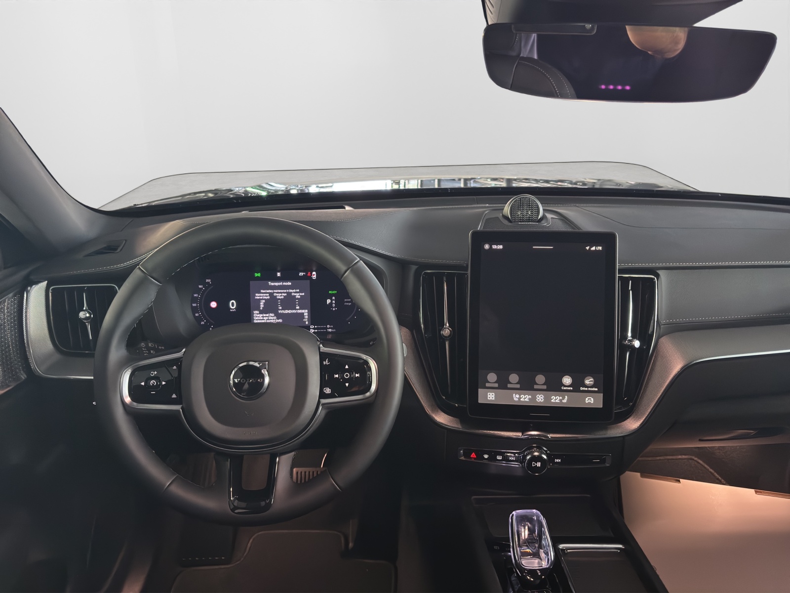 VOLVO XC60 2.0 T8 TE Ultra Dark eAWD-image-6