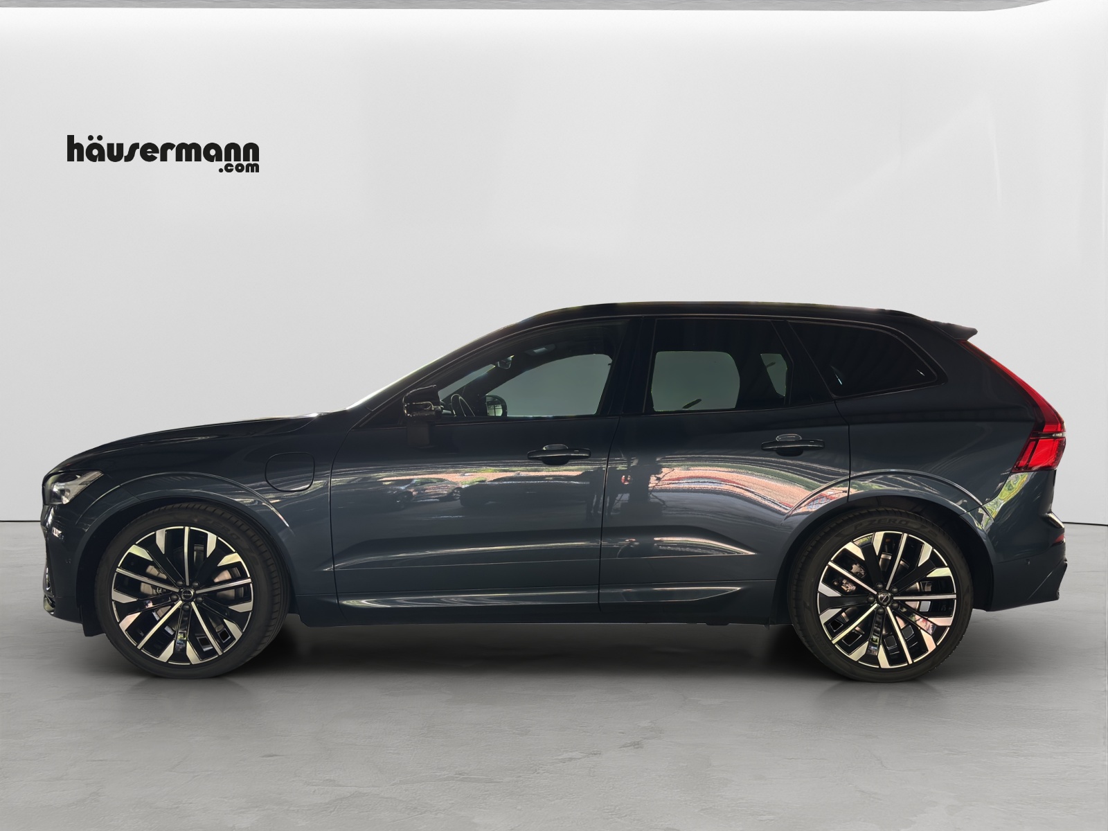 VOLVO XC60 2.0 T8 TE Ultra Dark eAWD-showroom-element-1