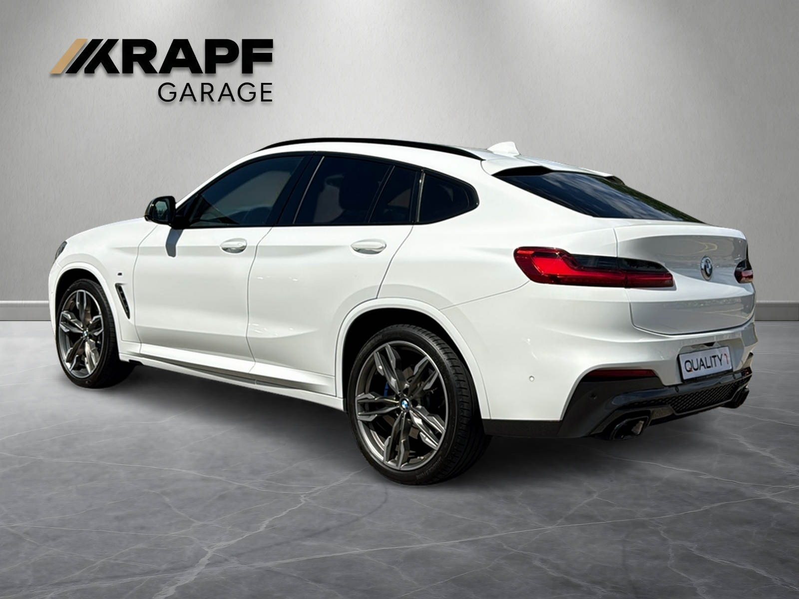 BMW X4 M40i Steptronic-showroom-element-2