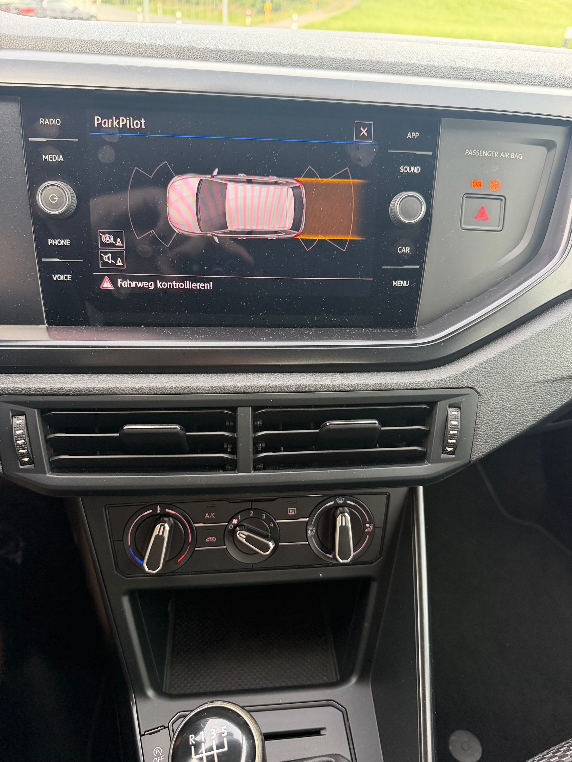 VW Polo 1.0 BMT Trendline-image-12
