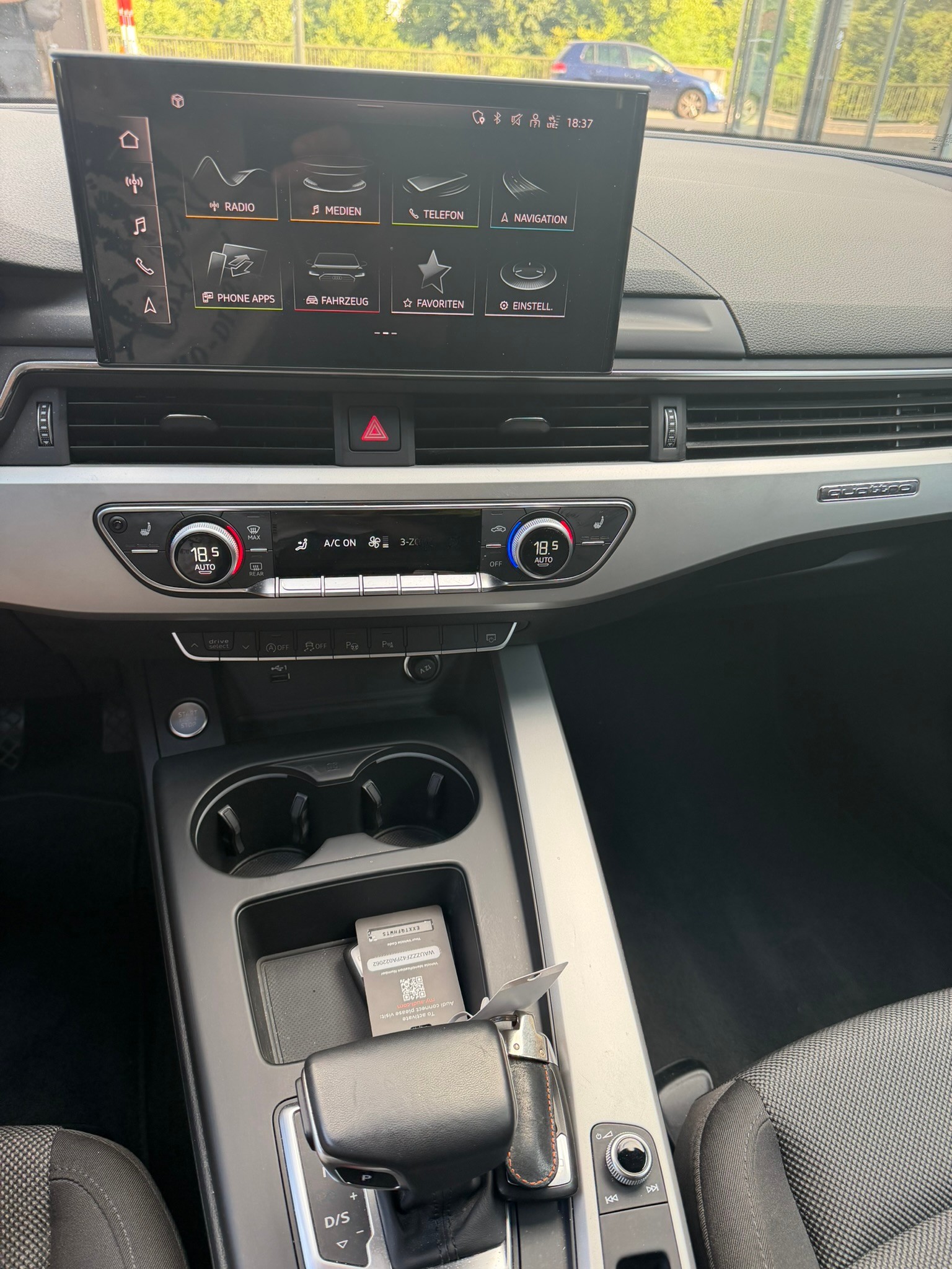 AUDI A4 Avant 40 TDI quattro S-tronic-image-11