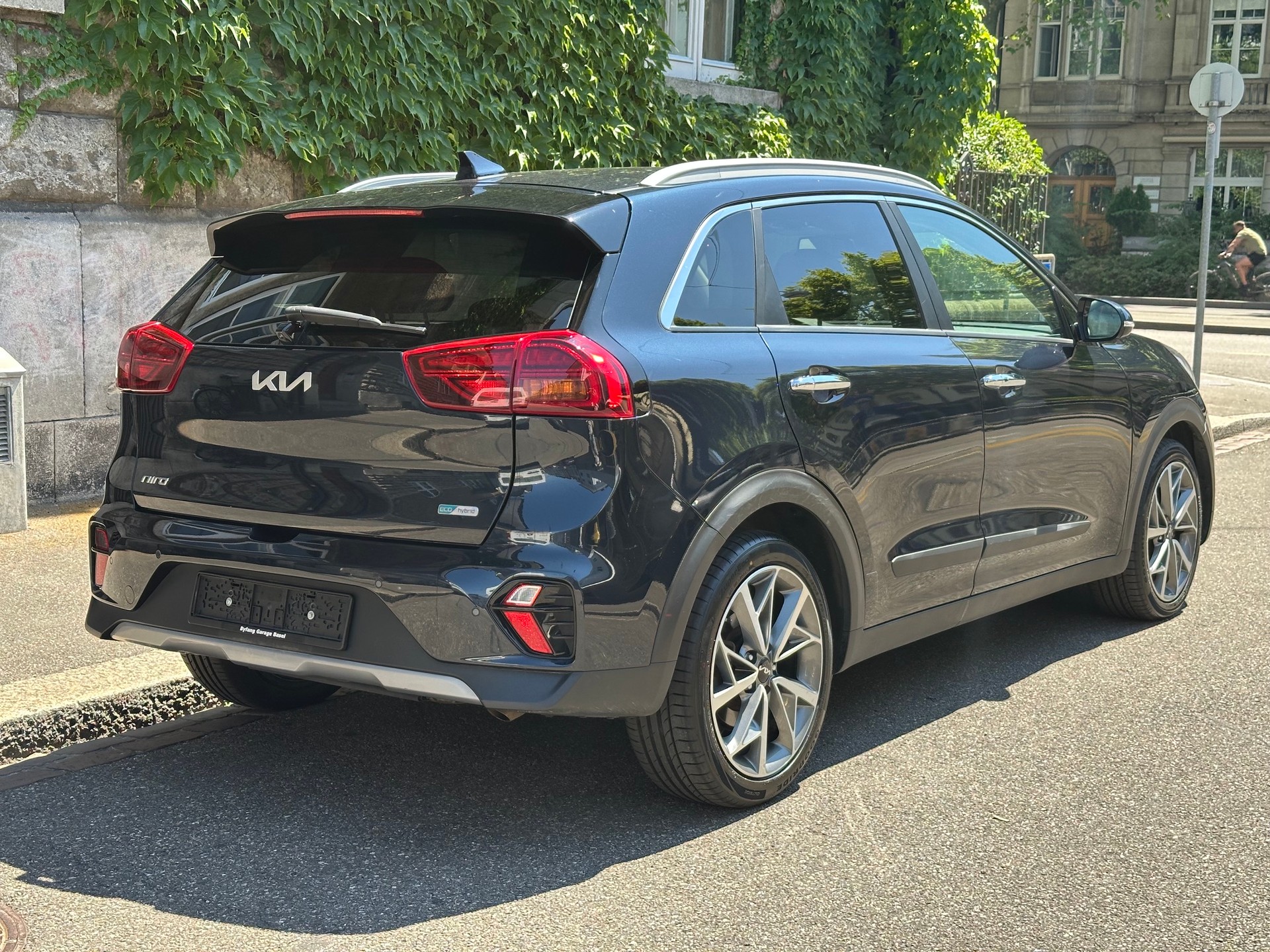 KIA Niro 1.6GDi Hybrid Style DCT-showroom-element-2