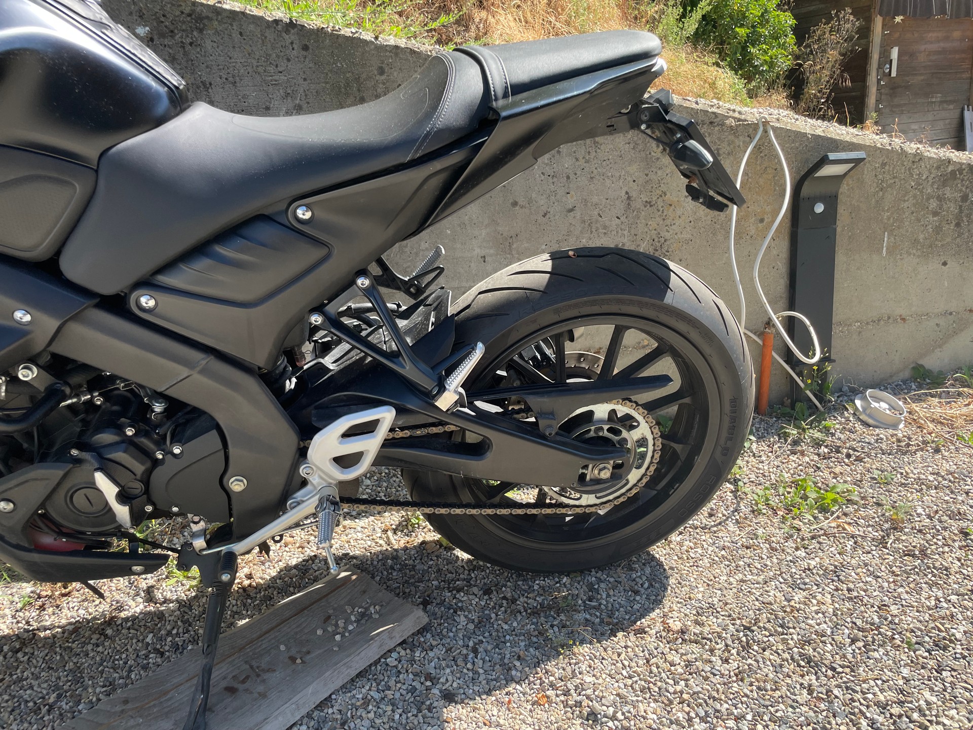 YAMAHA MT-125 ABS-image-2