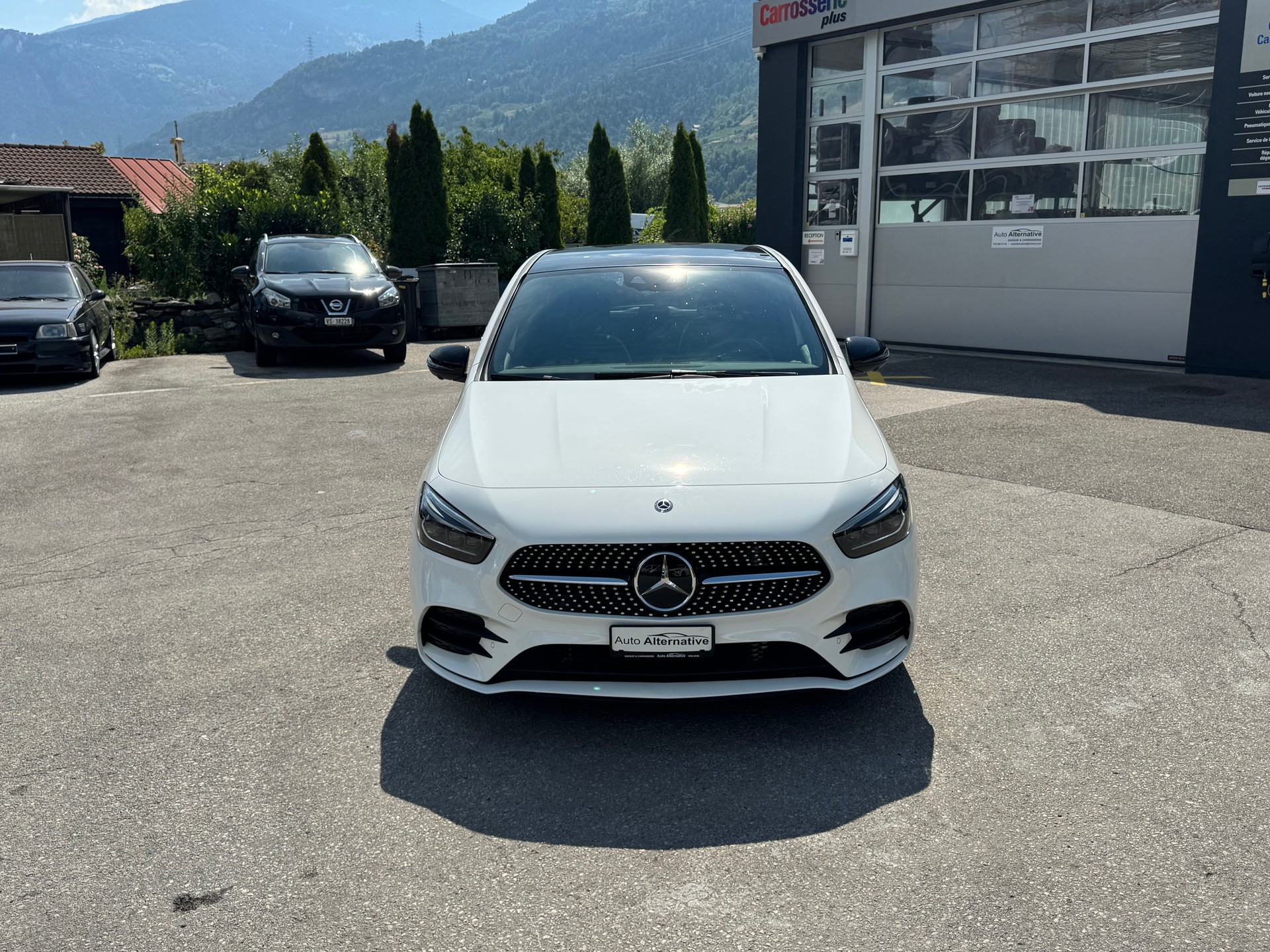 MERCEDES-BENZ B 250-image-9