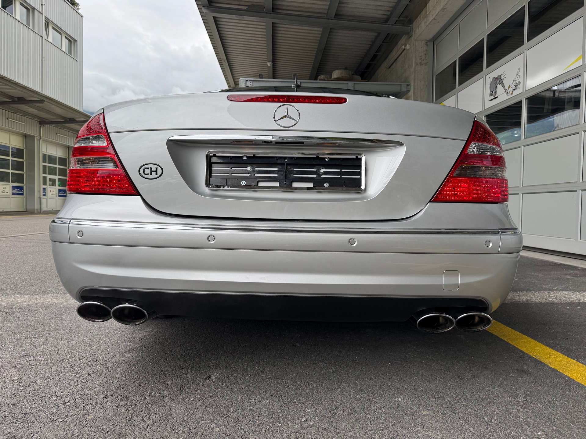 MERCEDES-BENZ E 55 V8 AMG-image-1