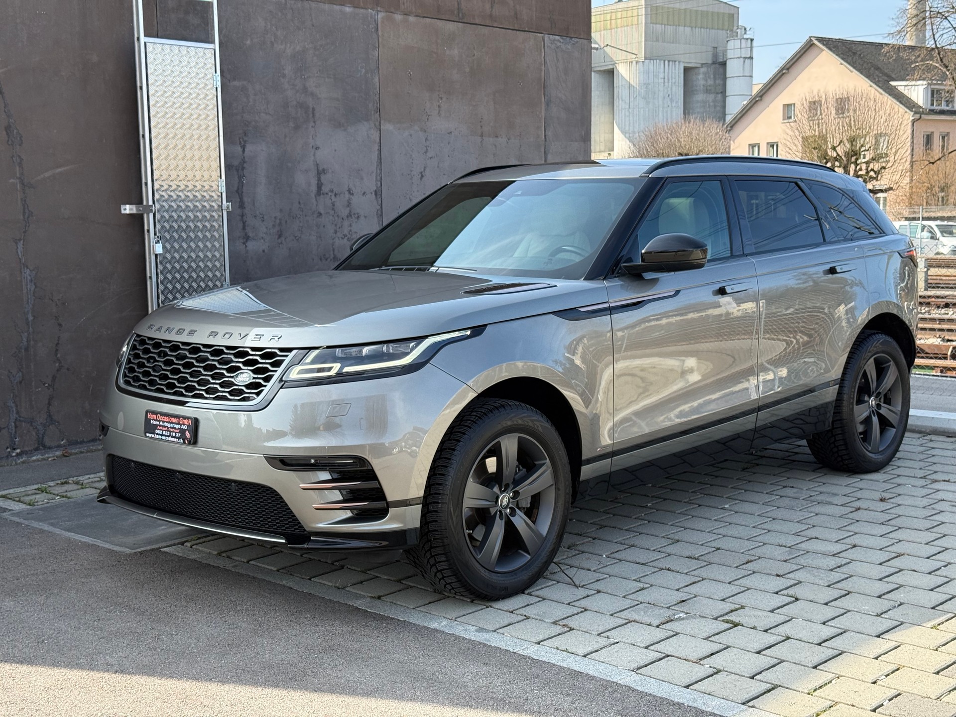 LAND ROVER Range Rover Velar R-Dynamic D 240 S Automatic-showroom-element-1