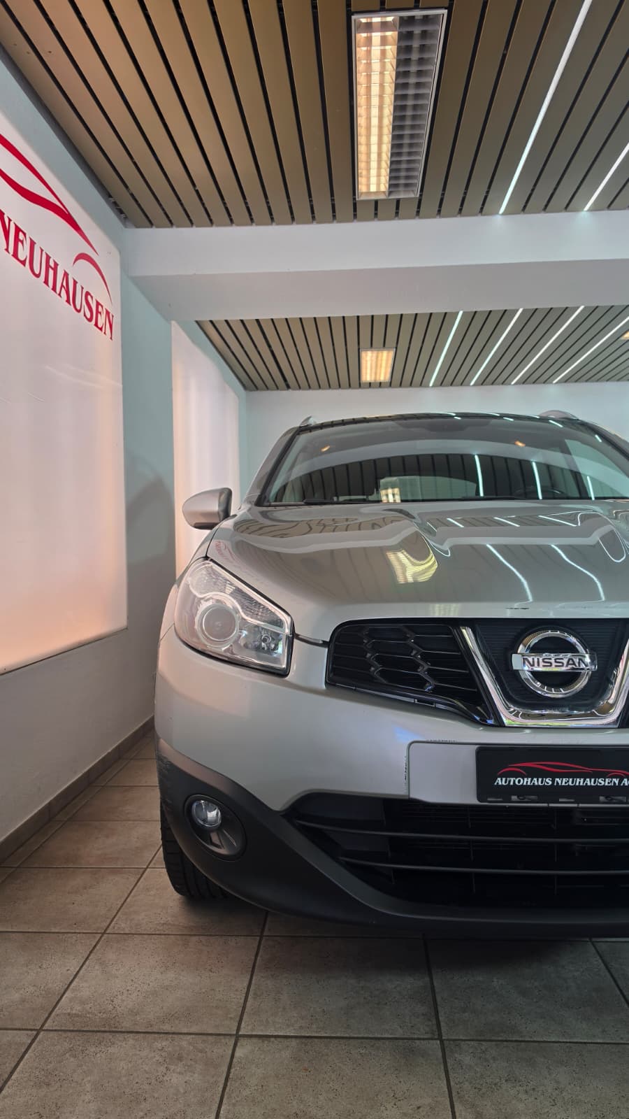 NISSAN Qashqai 2.0 4WD acenta XTronic CVT, Schweizer Fahrzeug, Frisch ab MFK und Frisch ab Service, 8-fach Bereift-showroom-element-3