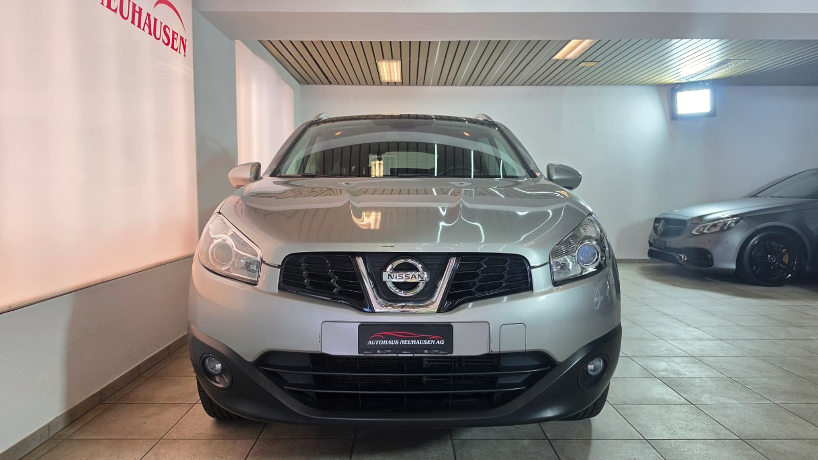 NISSAN Qashqai 2.0 4WD acenta XTronic CVT, Schweizer Fahrzeug, Frisch ab MFK und Frisch ab Service, 8-fach Bereift-showroom-element-1